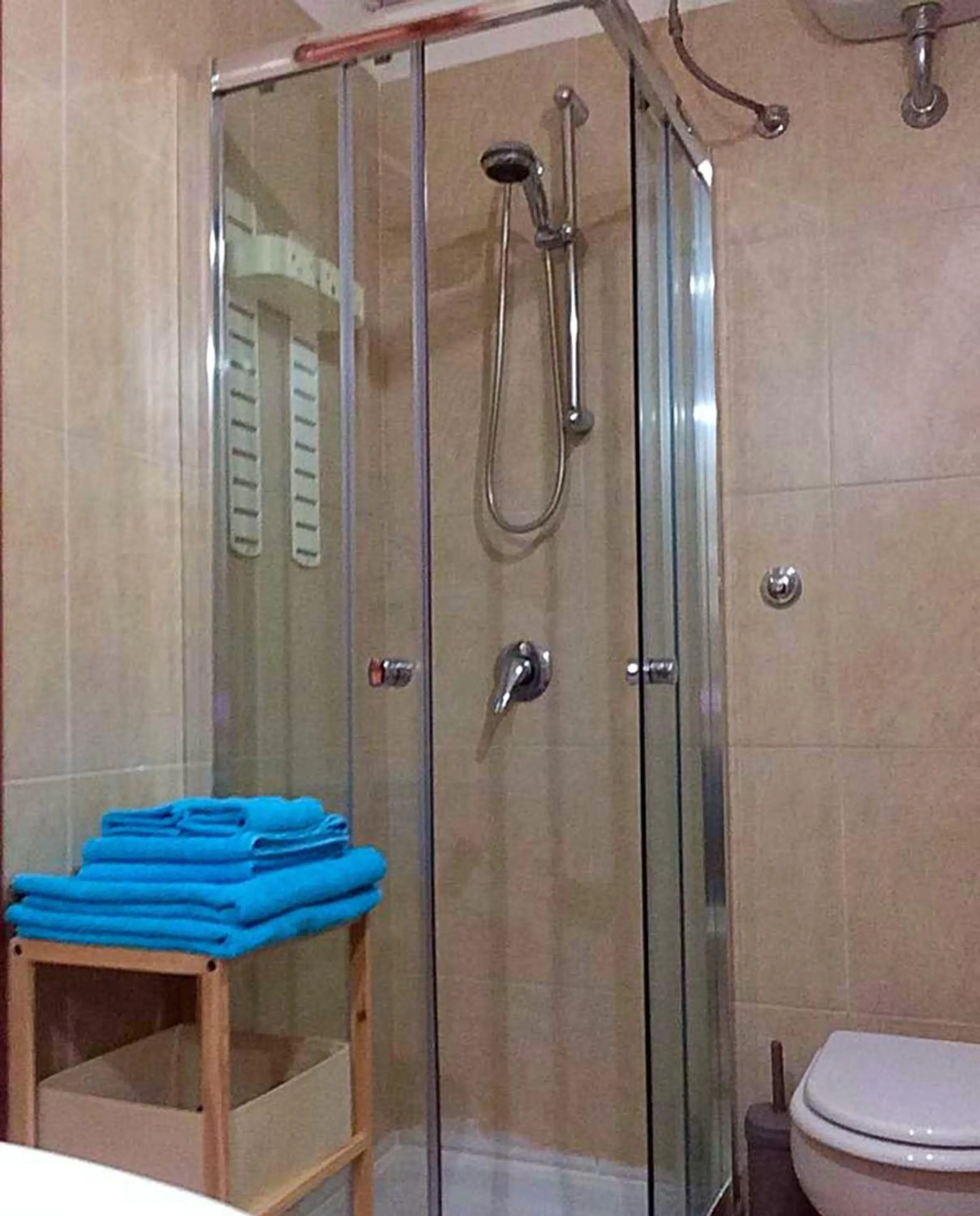 Shower in BENVENUTI AL SUD