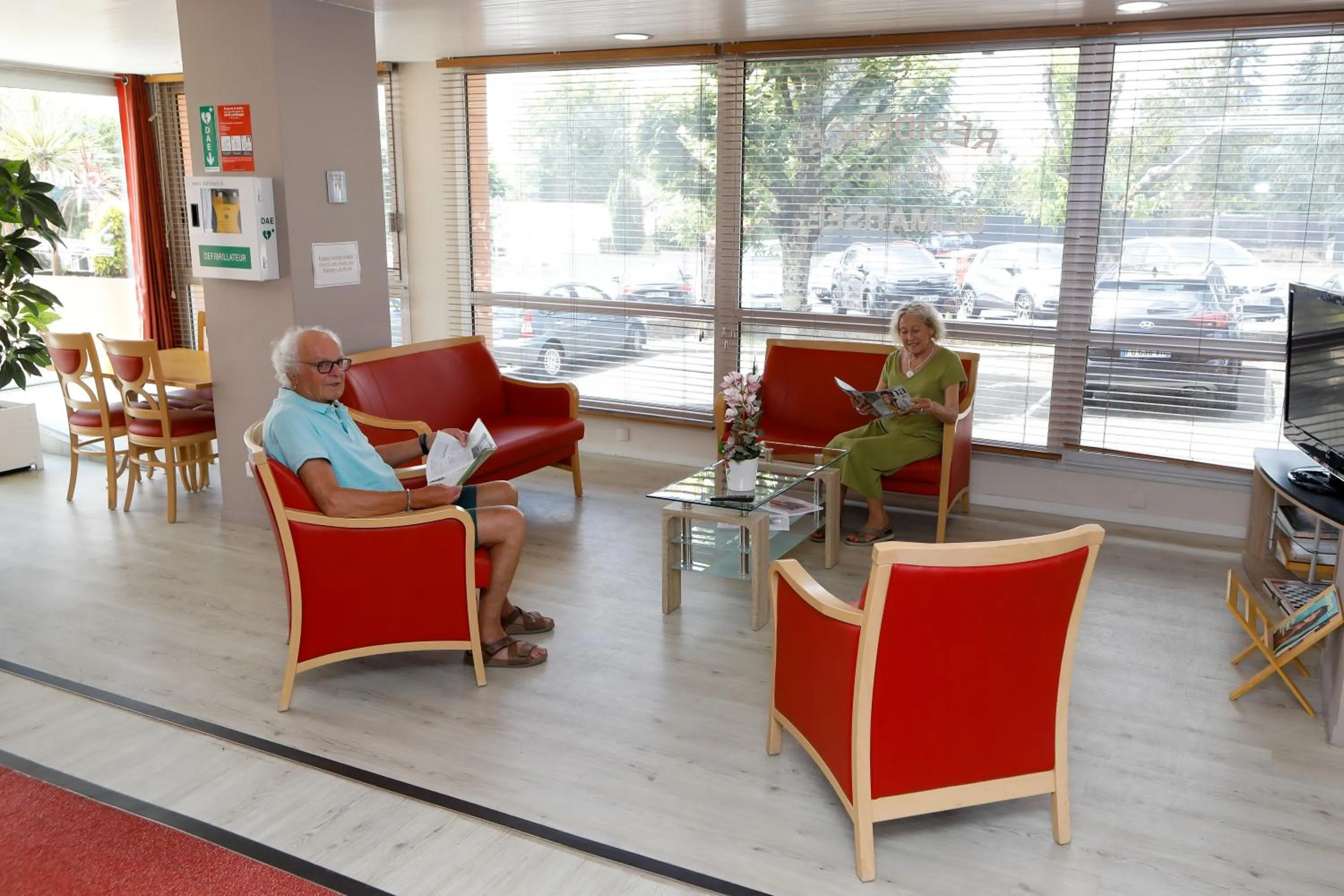 Communal lounge/ TV room in LES TERRASSES DE BORDA***