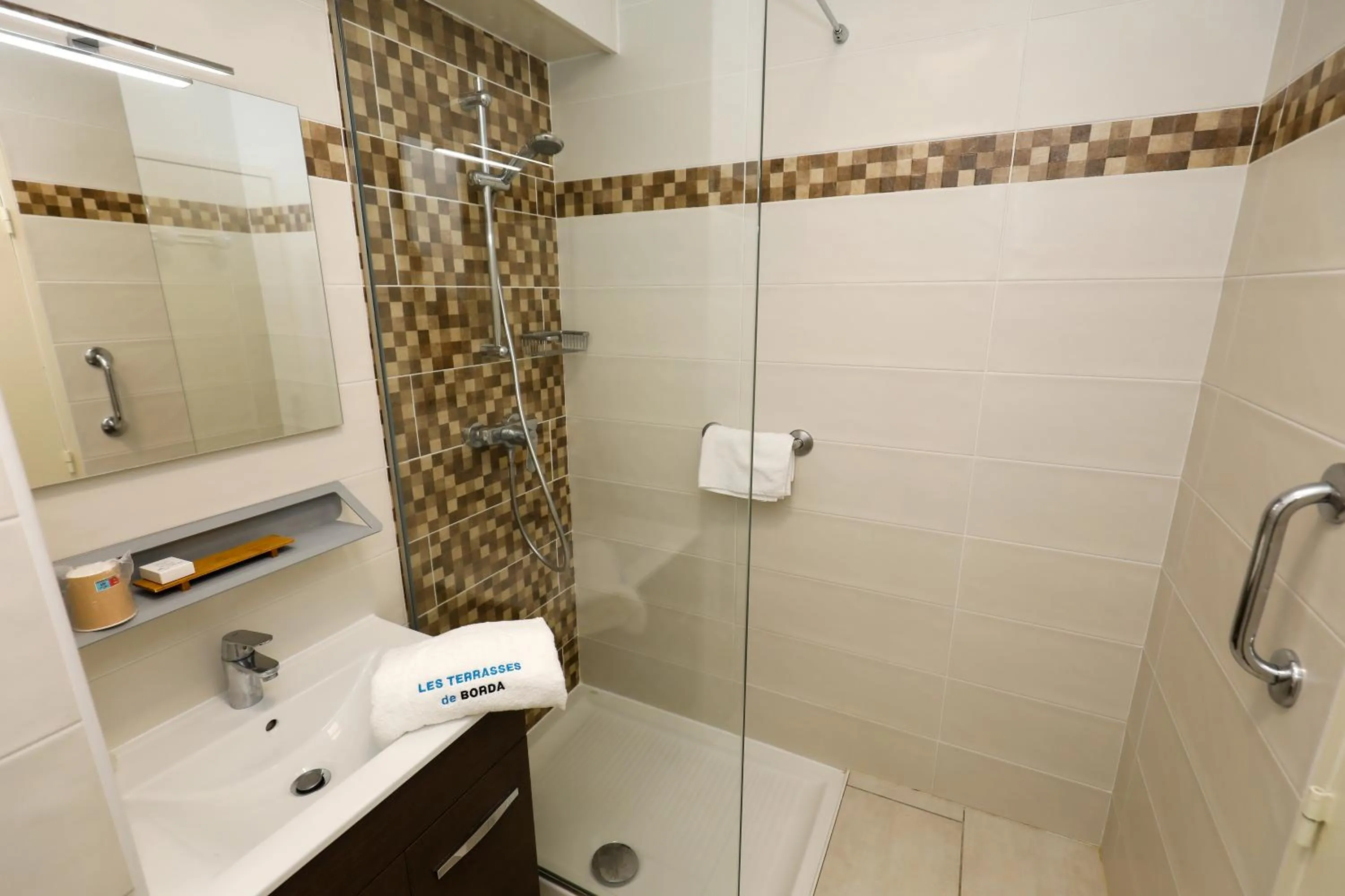 Bathroom in LES TERRASSES DE BORDA***