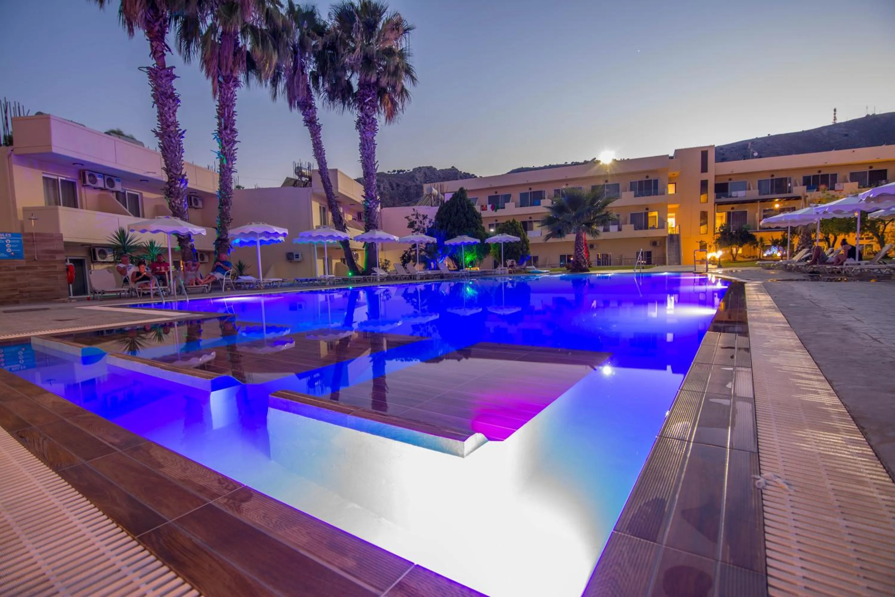 Pool view in Olive Garden Hotel