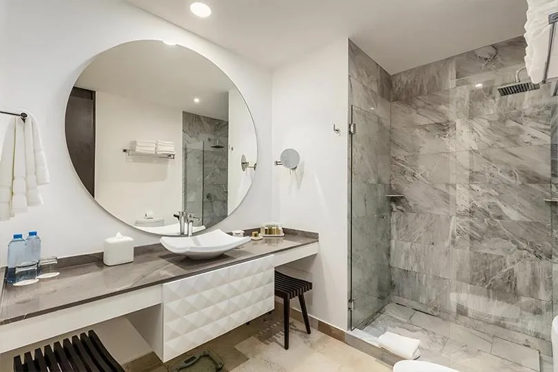 Bathroom in Serenity Hotel Boutique By Alsol