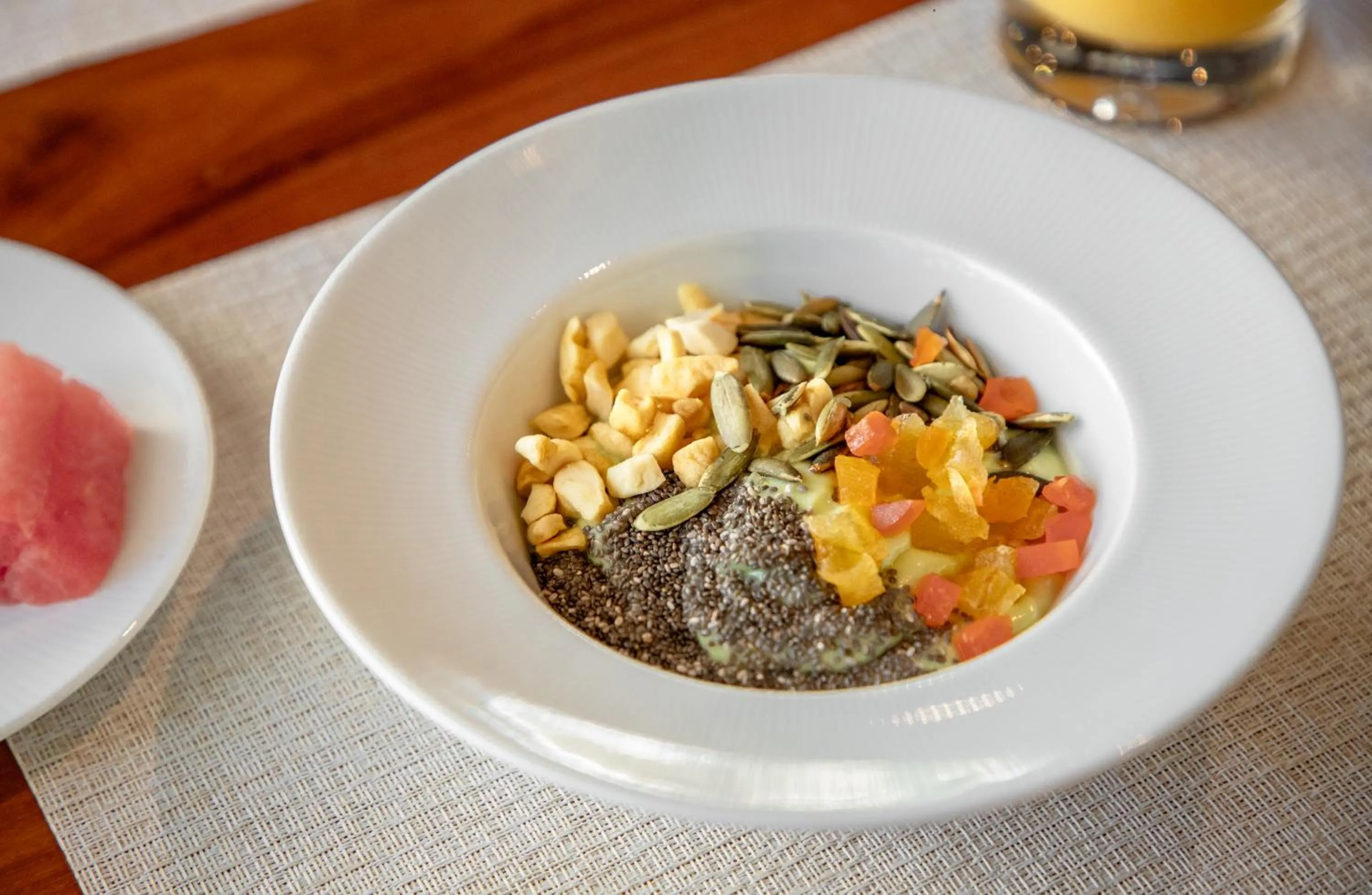 Restaurant/places to eat in Serenity Hotel Boutique By Alsol