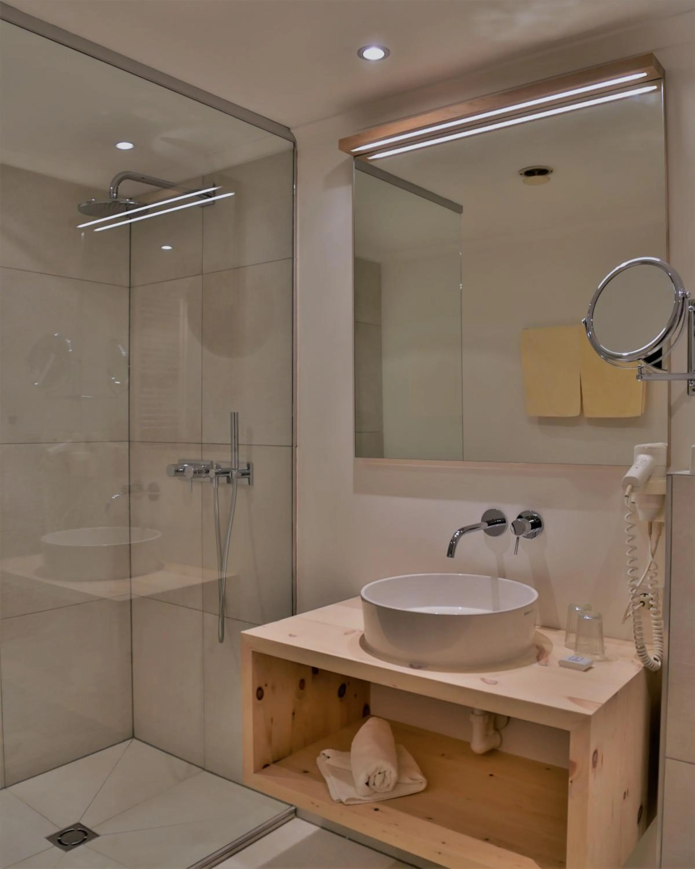 Bathroom in Hotel B&B "Zur Schanz"