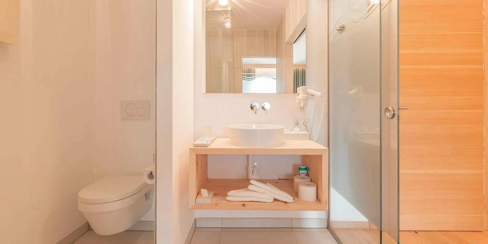 Toilet in Hotel B&B "Zur Schanz"