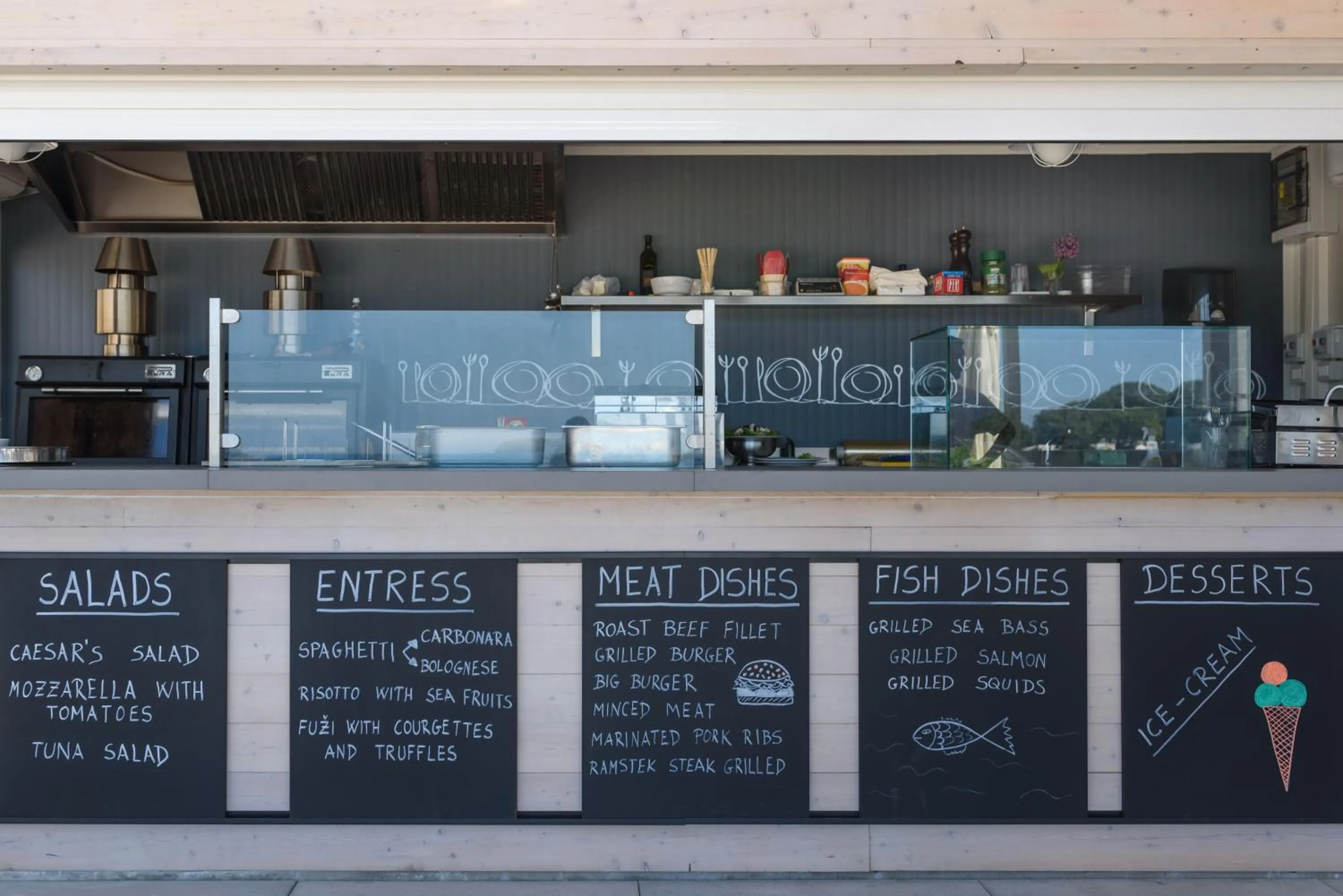 Restaurant/places to eat in Maistra Camping Valkanela Mobile homes