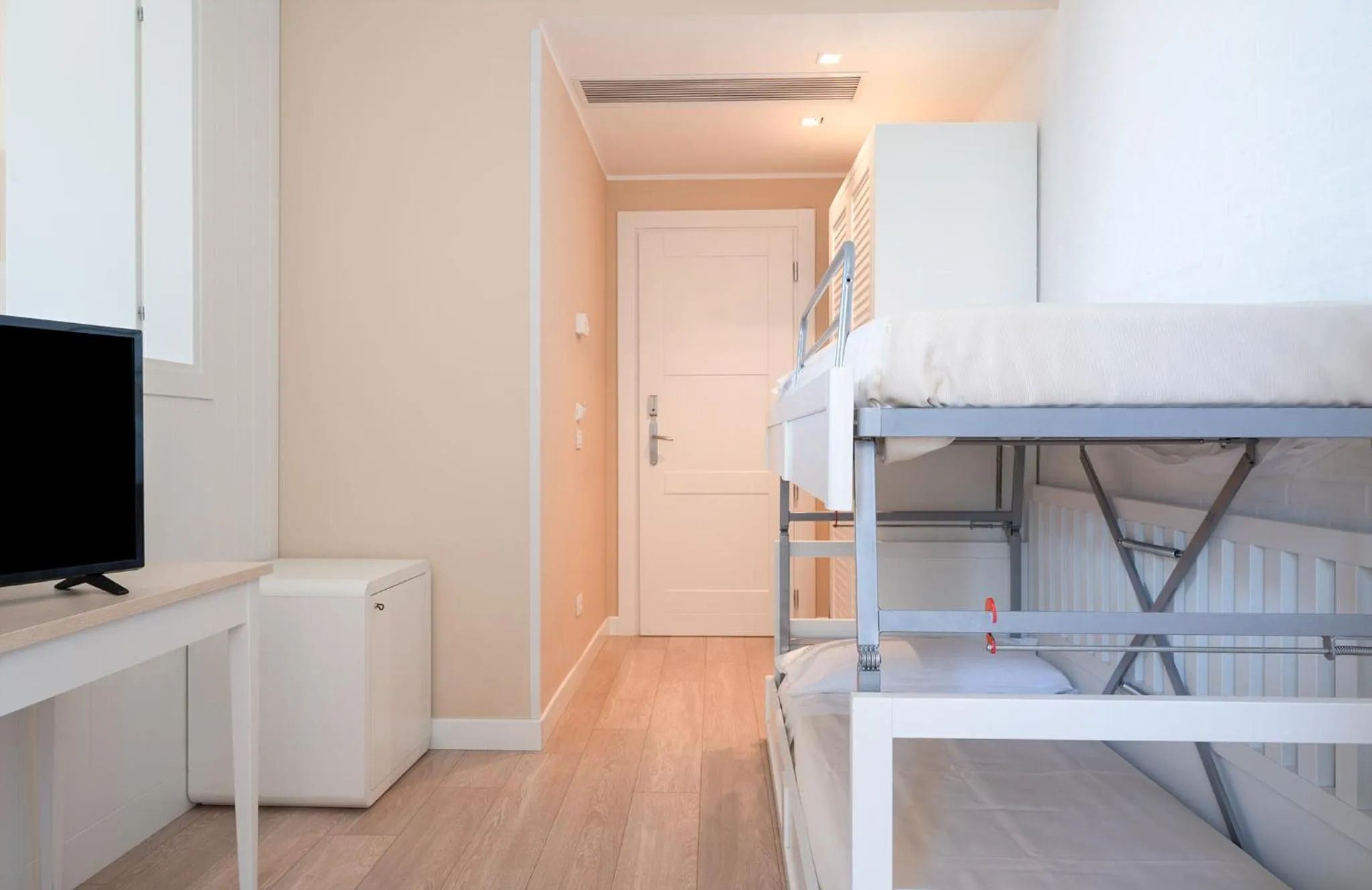 bunk bed in Hotel Bristol