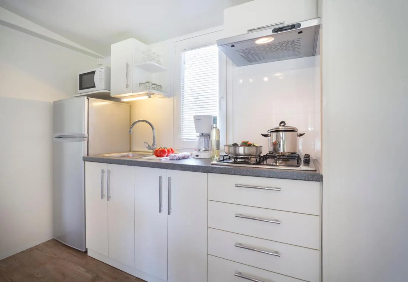 Kitchen or kitchenette in Maistra Camping Polari Mobile homes