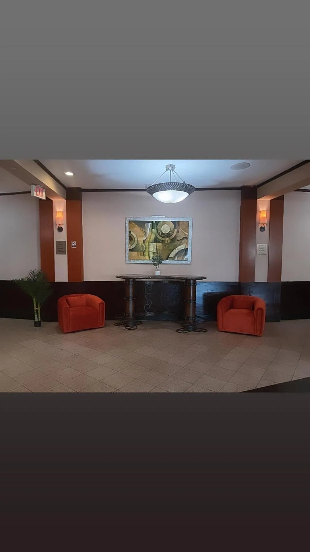 Clarion Hotel & Suites Mount Laurel