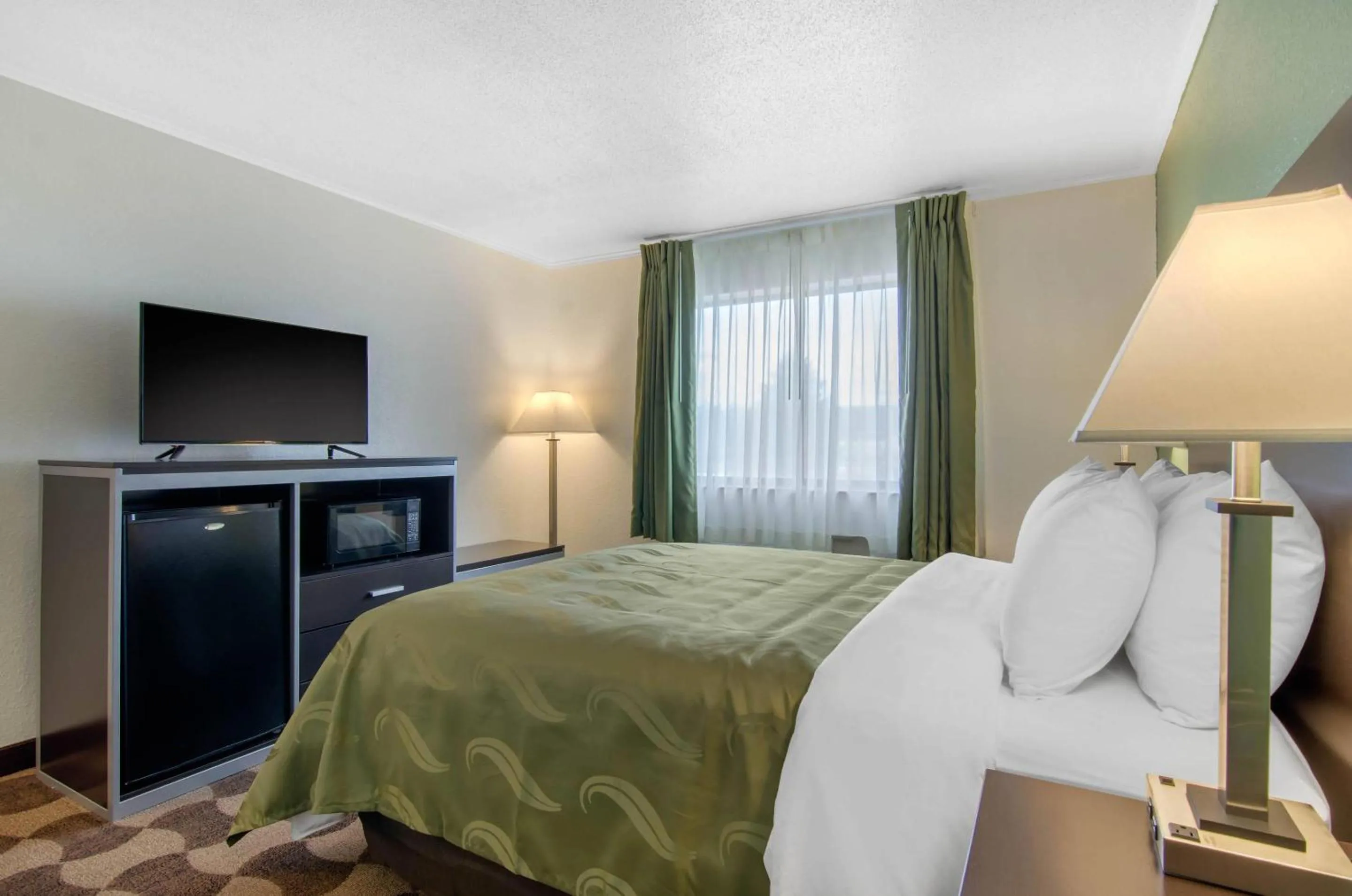 Bedroom, Bed in Quality Inn