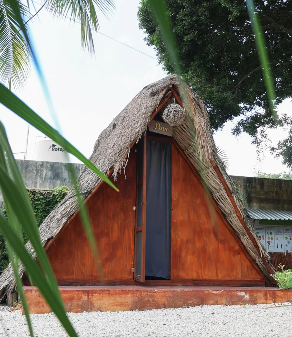 Property building in El Búho Bacalar Eco-Cabañas Hostal
