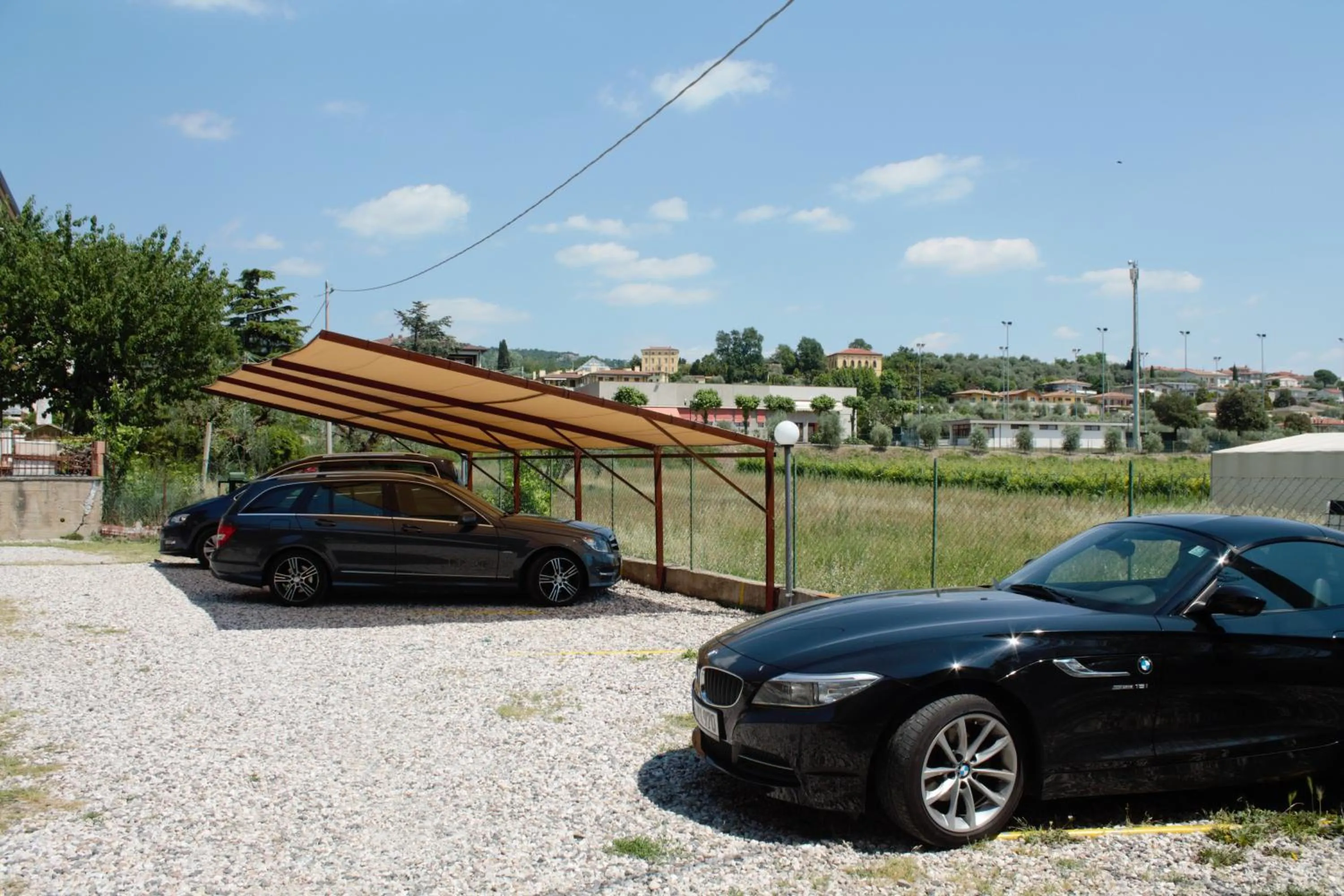 Parking in Alessio Camere