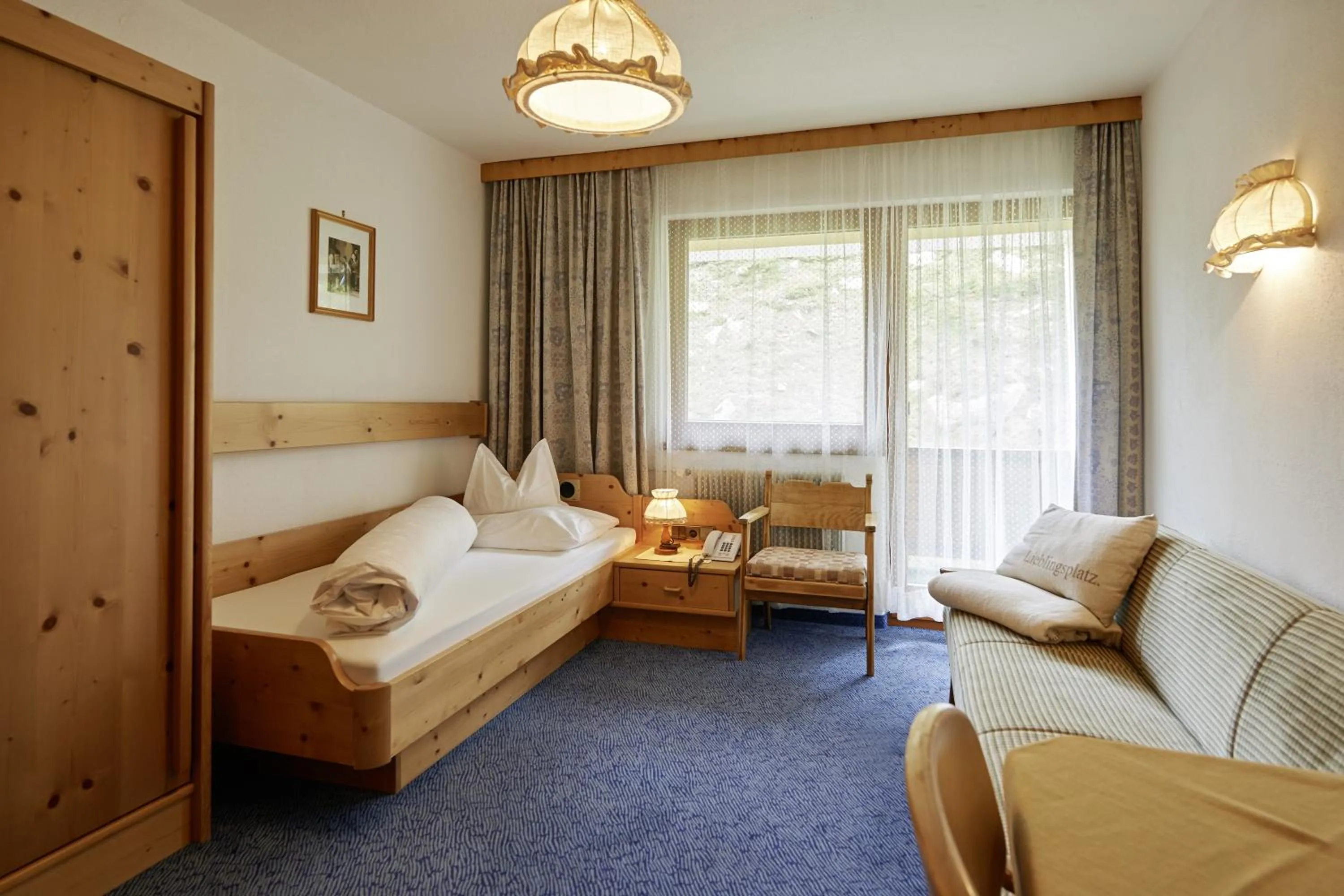 Photo of the whole room, Bed in Alpenhotel Laurin