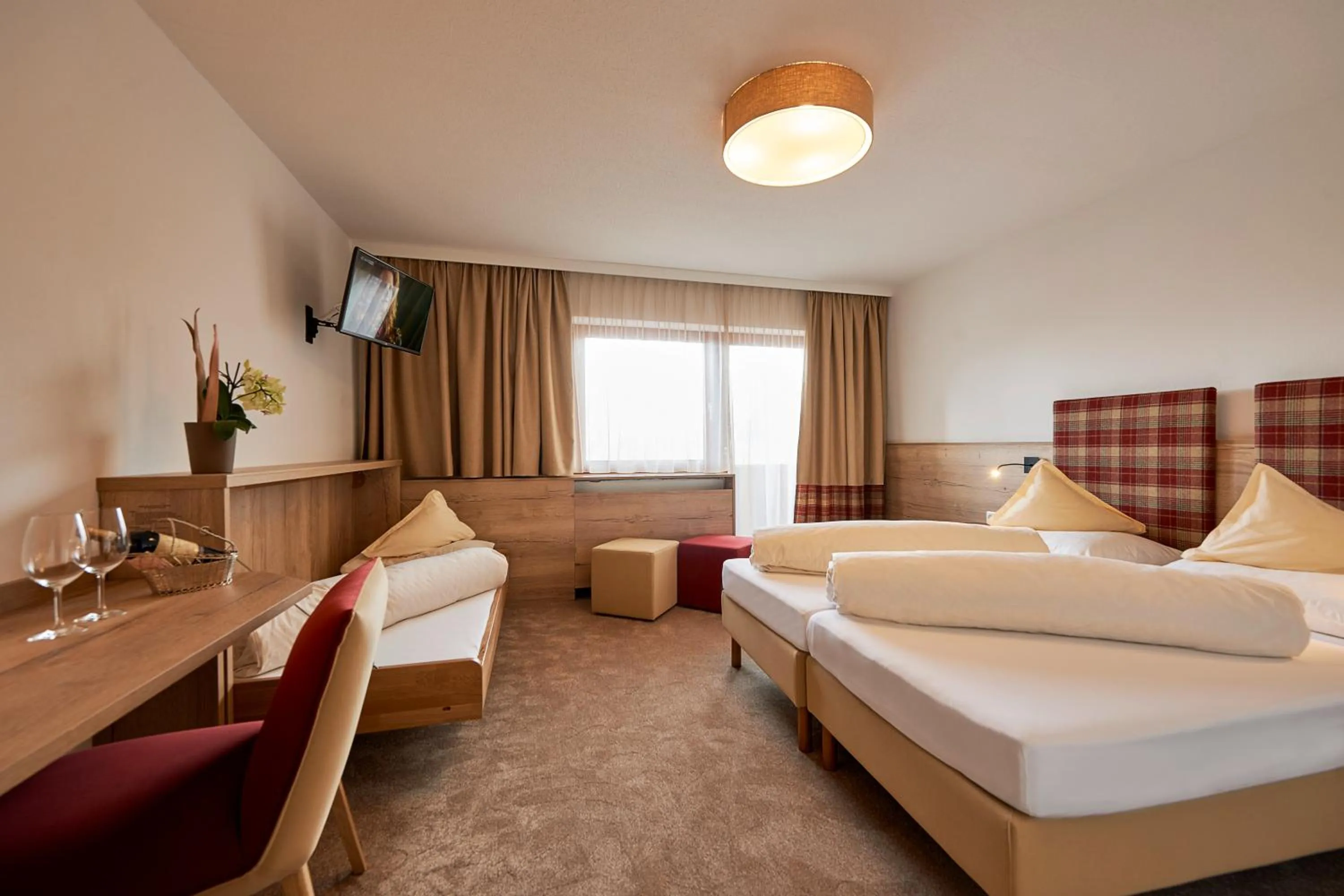 Photo of the whole room, Bed in Alpenhotel Laurin