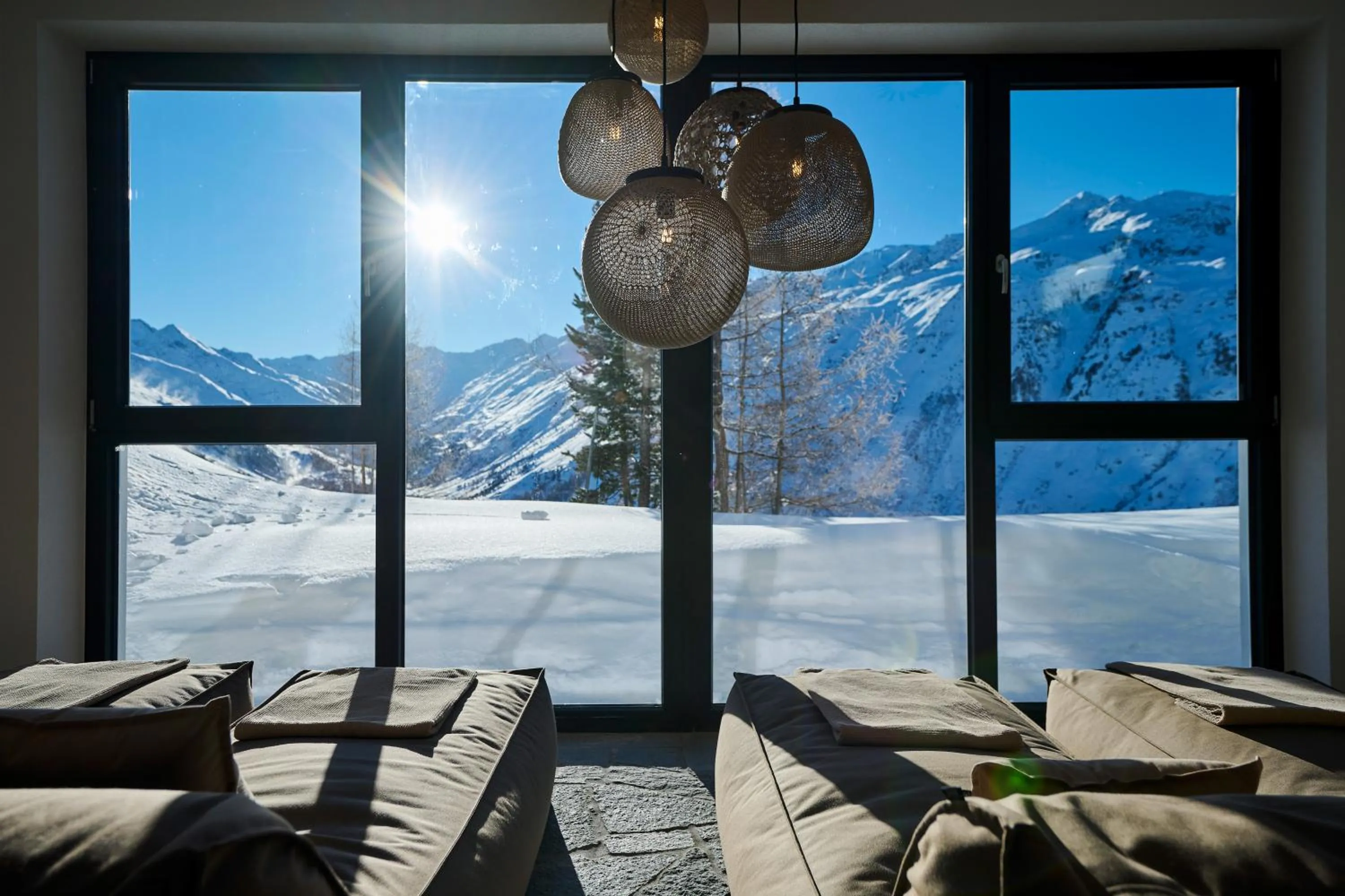 Swimming pool in Alpenhotel Laurin