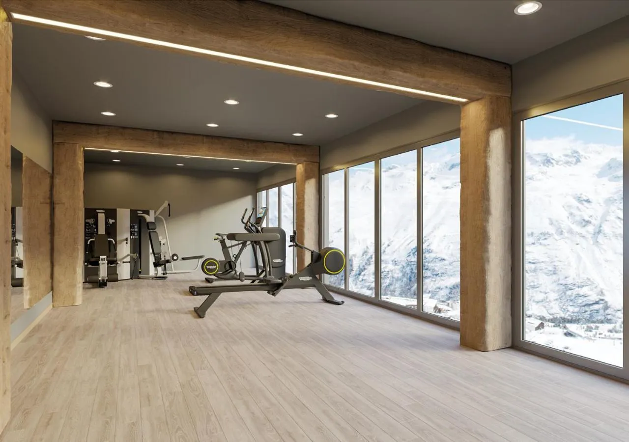 Swimming pool in Alpenhotel Laurin