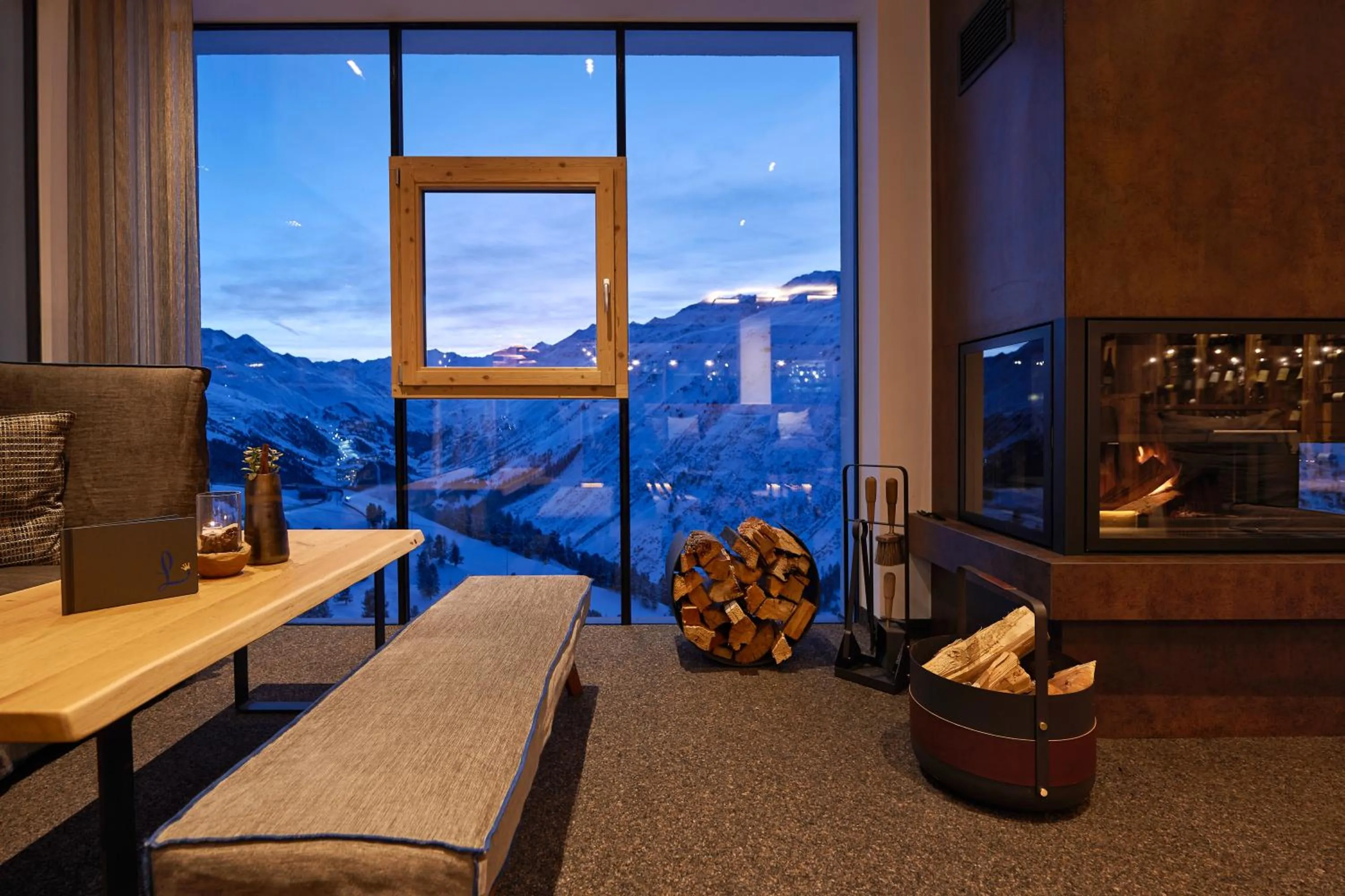 Lounge or bar in Alpenhotel Laurin