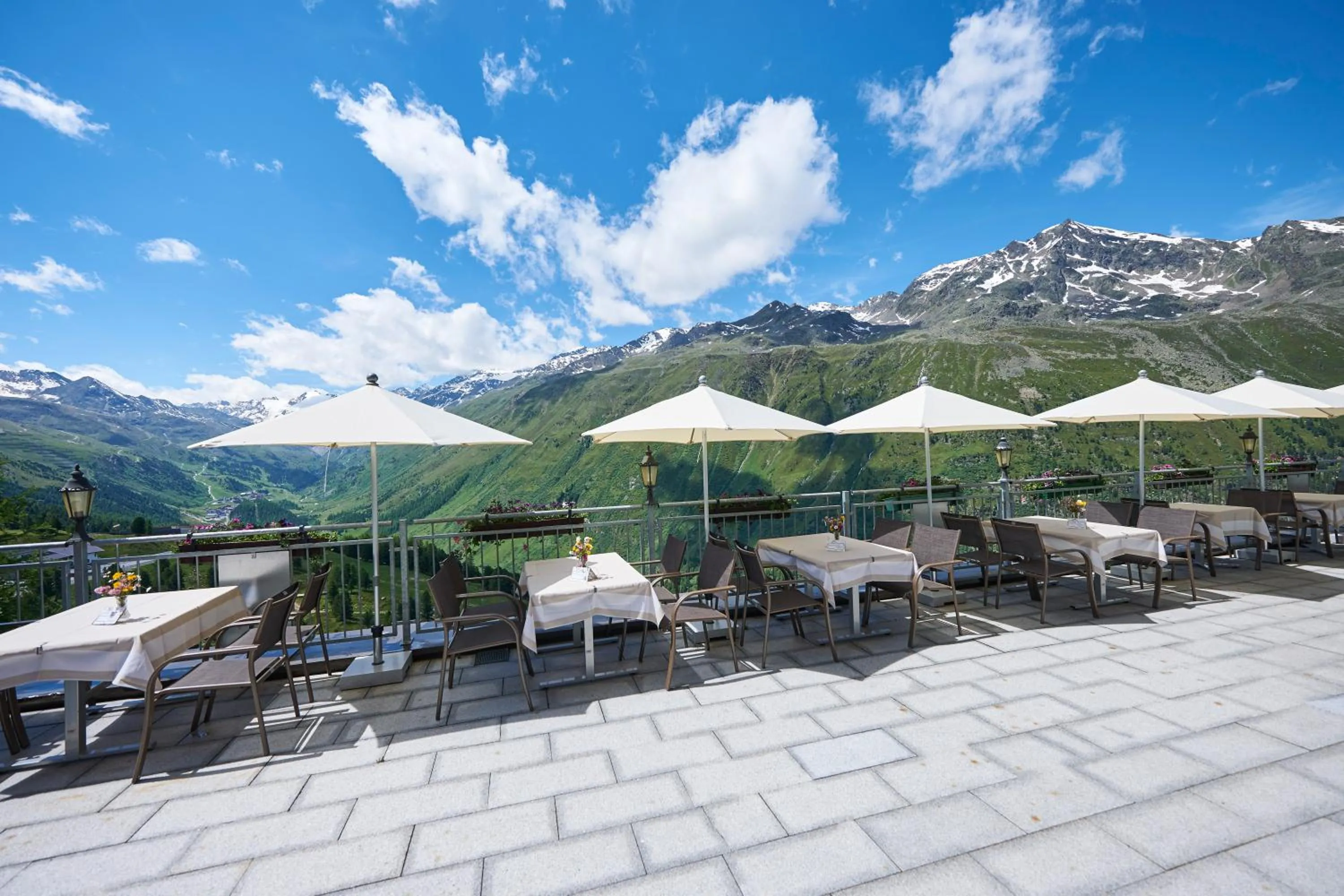 Balcony/Terrace in Alpenhotel Laurin