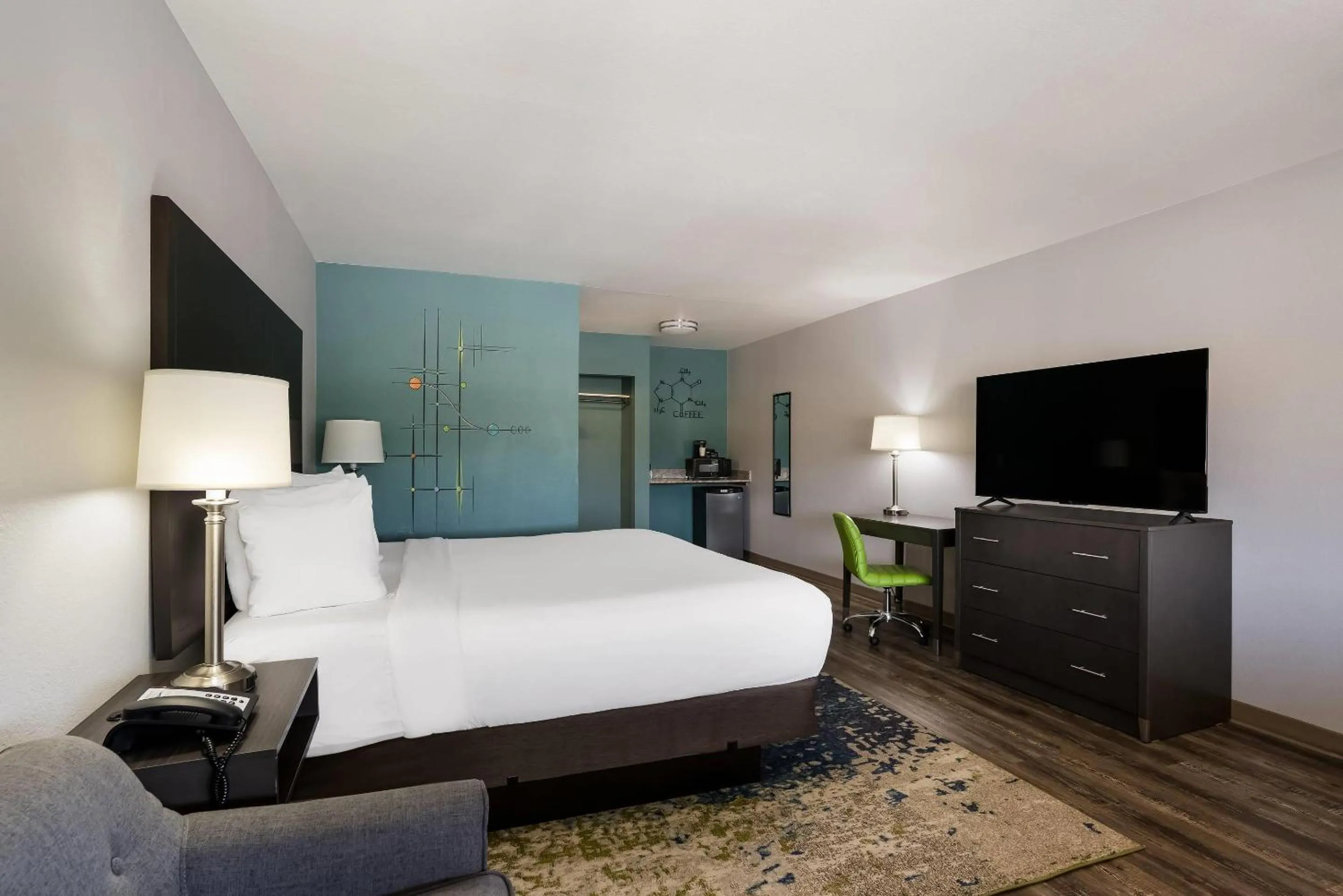 Bedroom, Bed in Richland Riverfront Hotel, an Ascend Collection Hotel