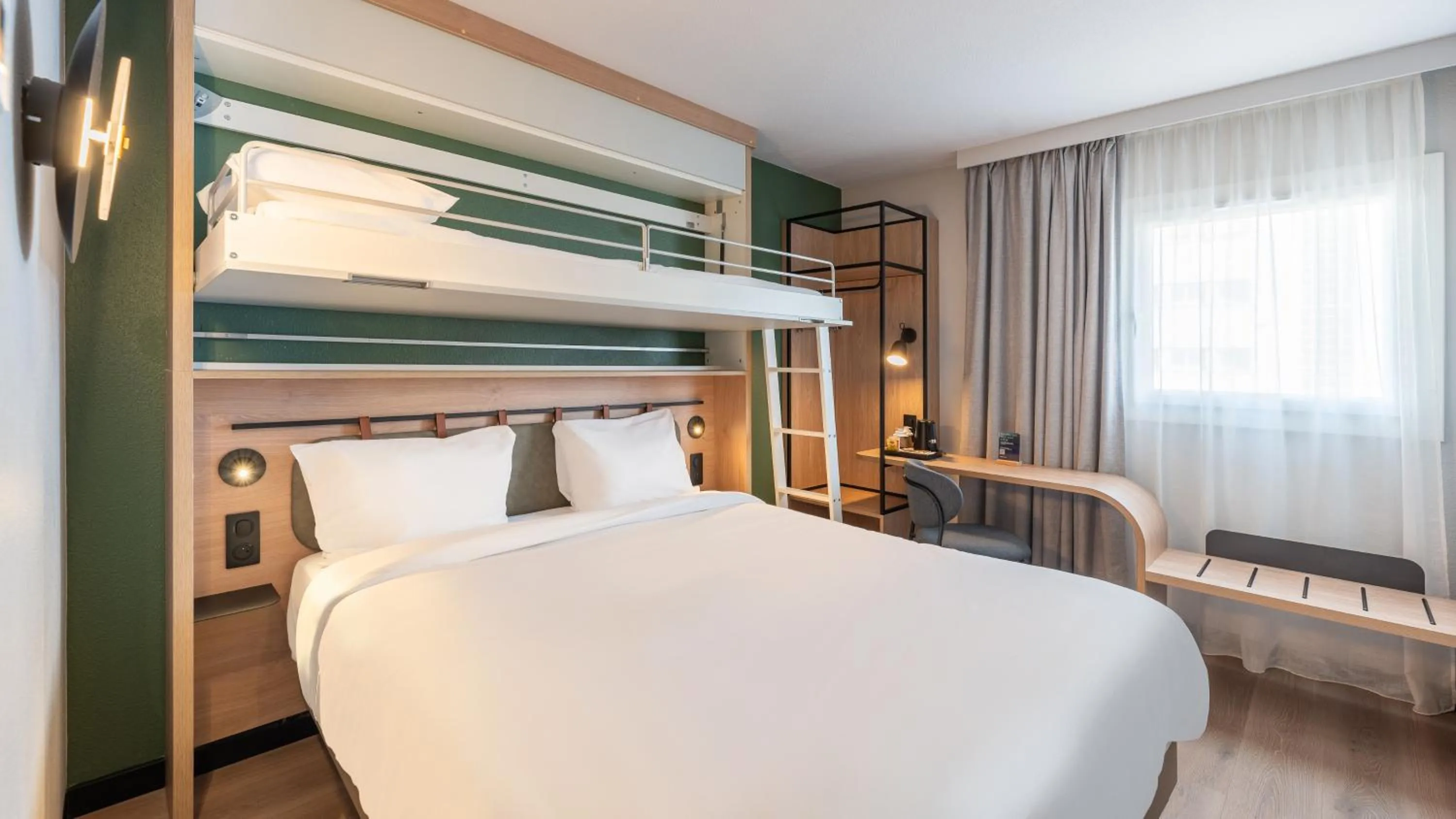 Bed in Campanile PRIME - Lyon Ouest Tassin