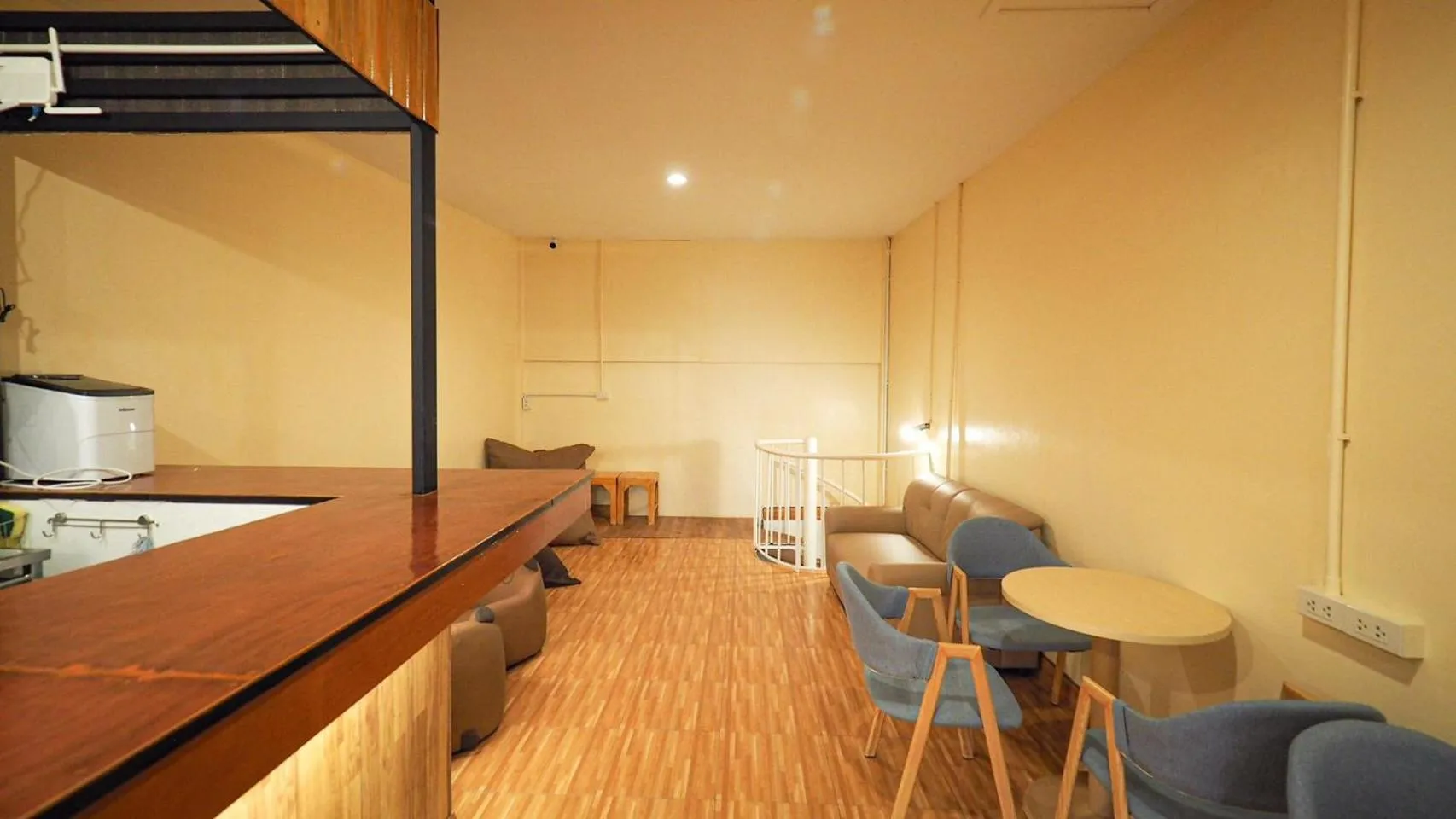 Lounge or bar in I-Sleep Silom Hostel