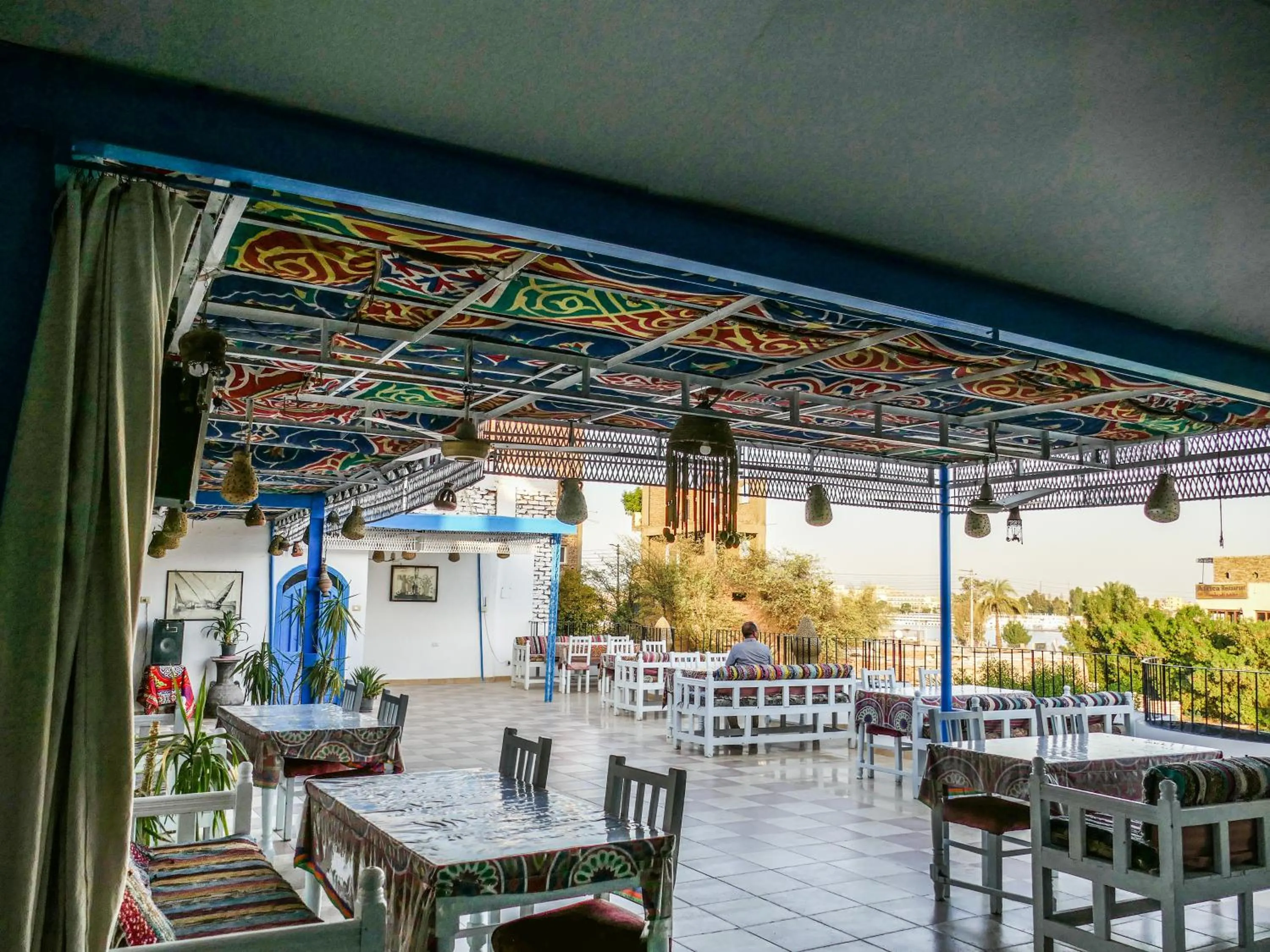 Restaurant/places to eat in El Gezira Hotel