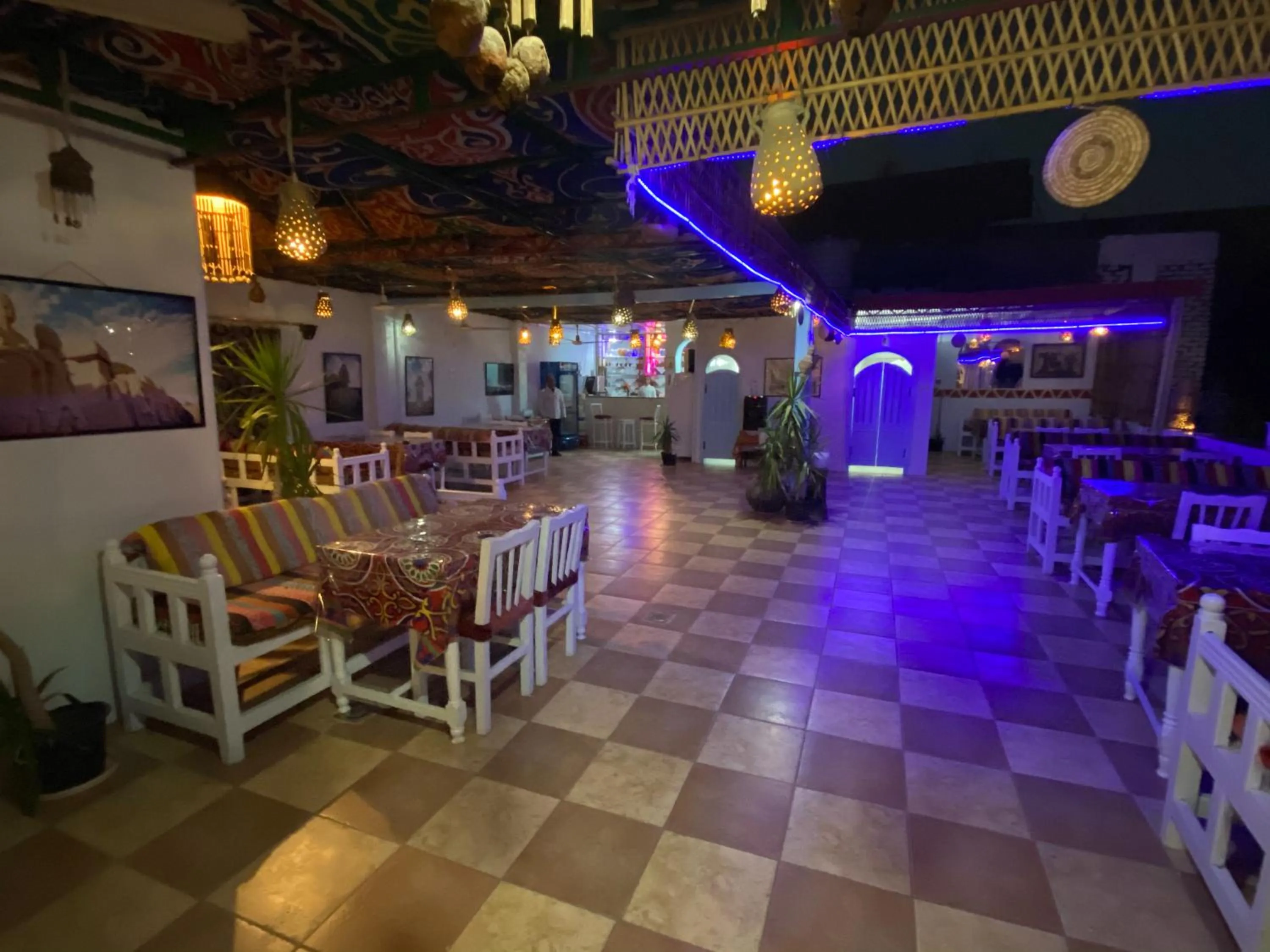 Restaurant/places to eat in El Gezira Hotel