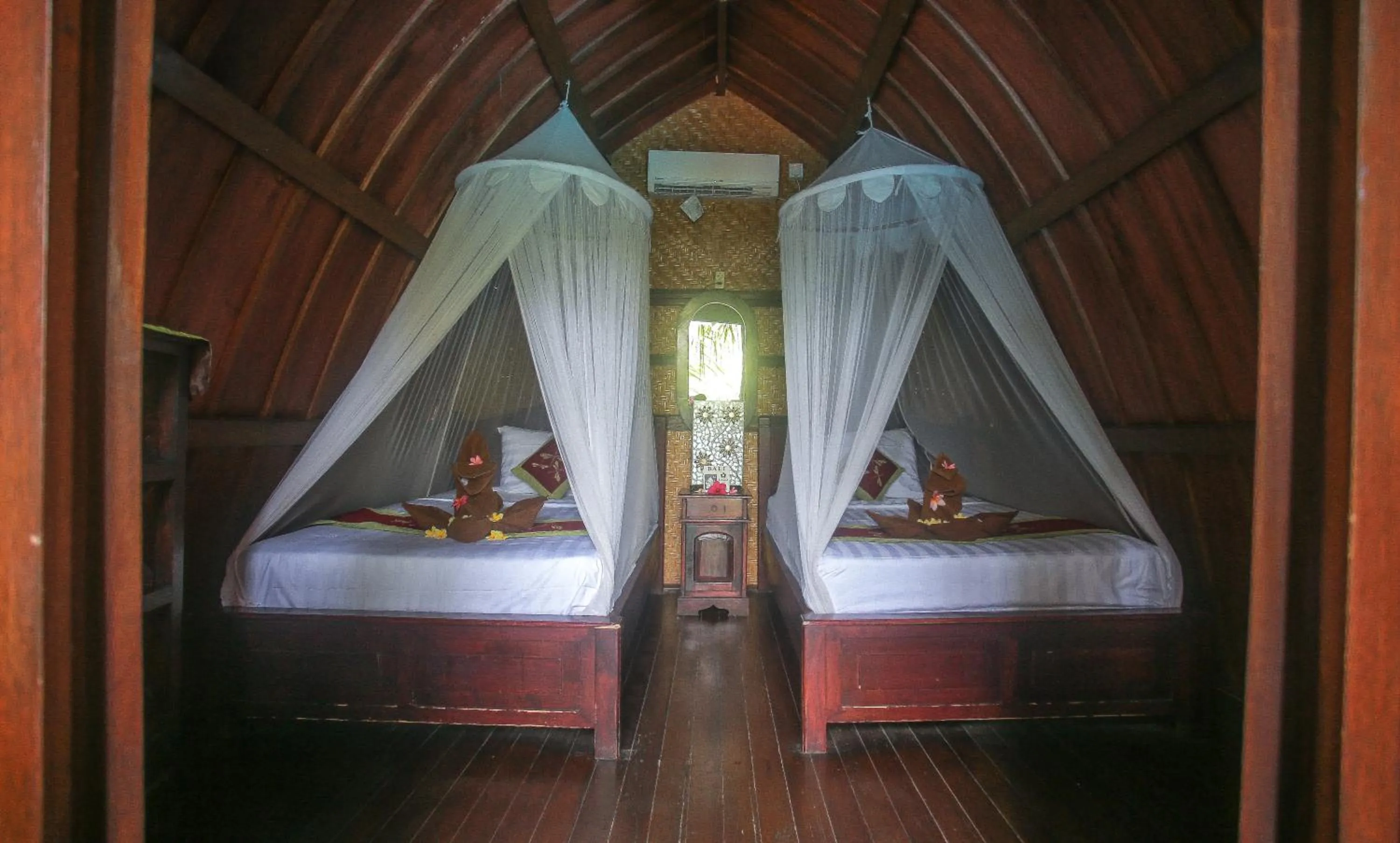 Bed in Balangan Sea View Bungalow