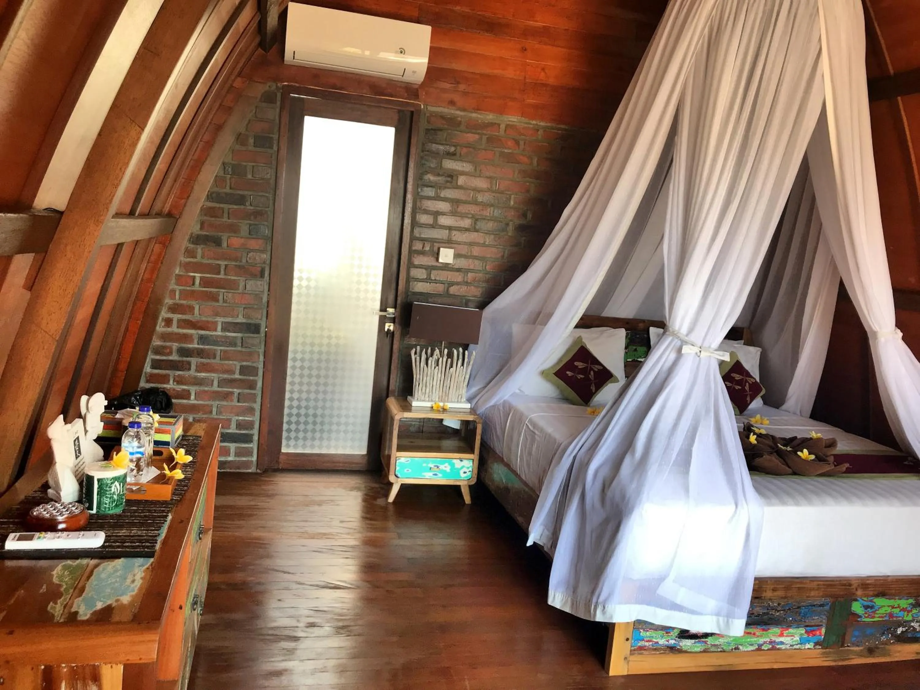 Bed in Balangan Sea View Bungalow