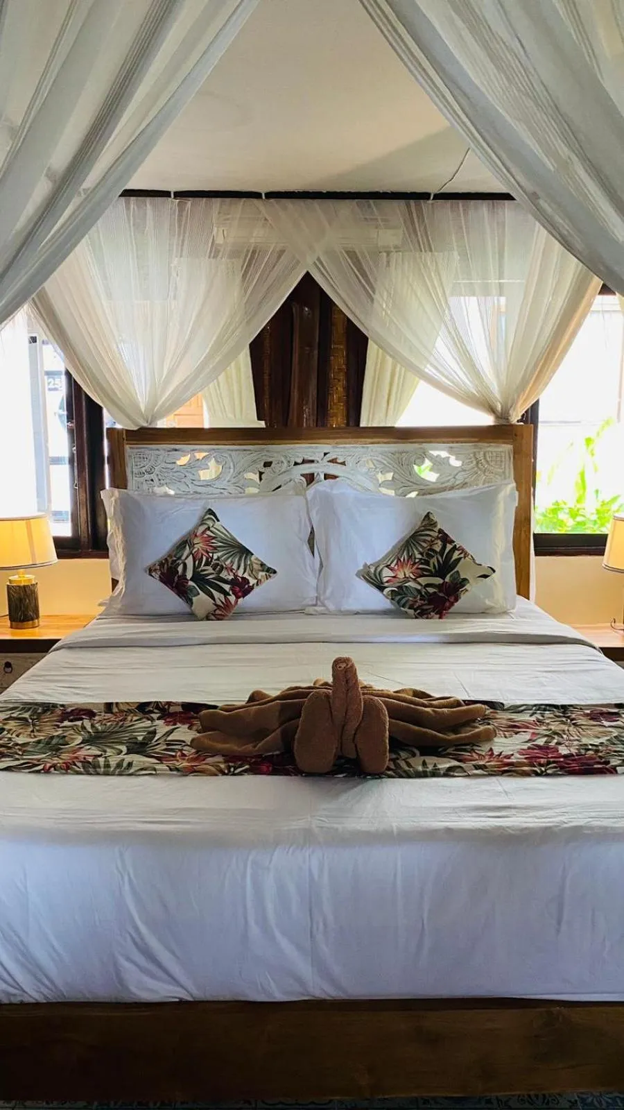 Bed in Balangan Sea View Bungalow