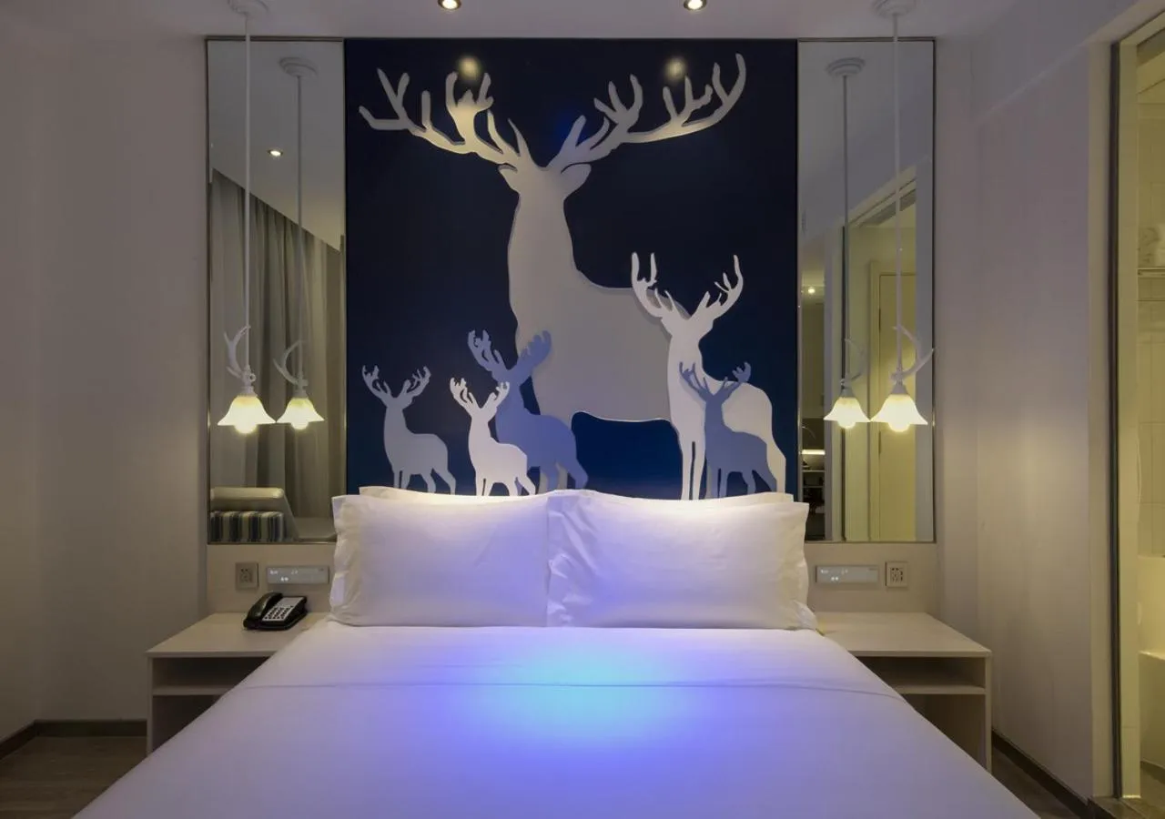 Bed in Orange hotel shanghai pudong Airport - Free shuttle bus to PVG airport