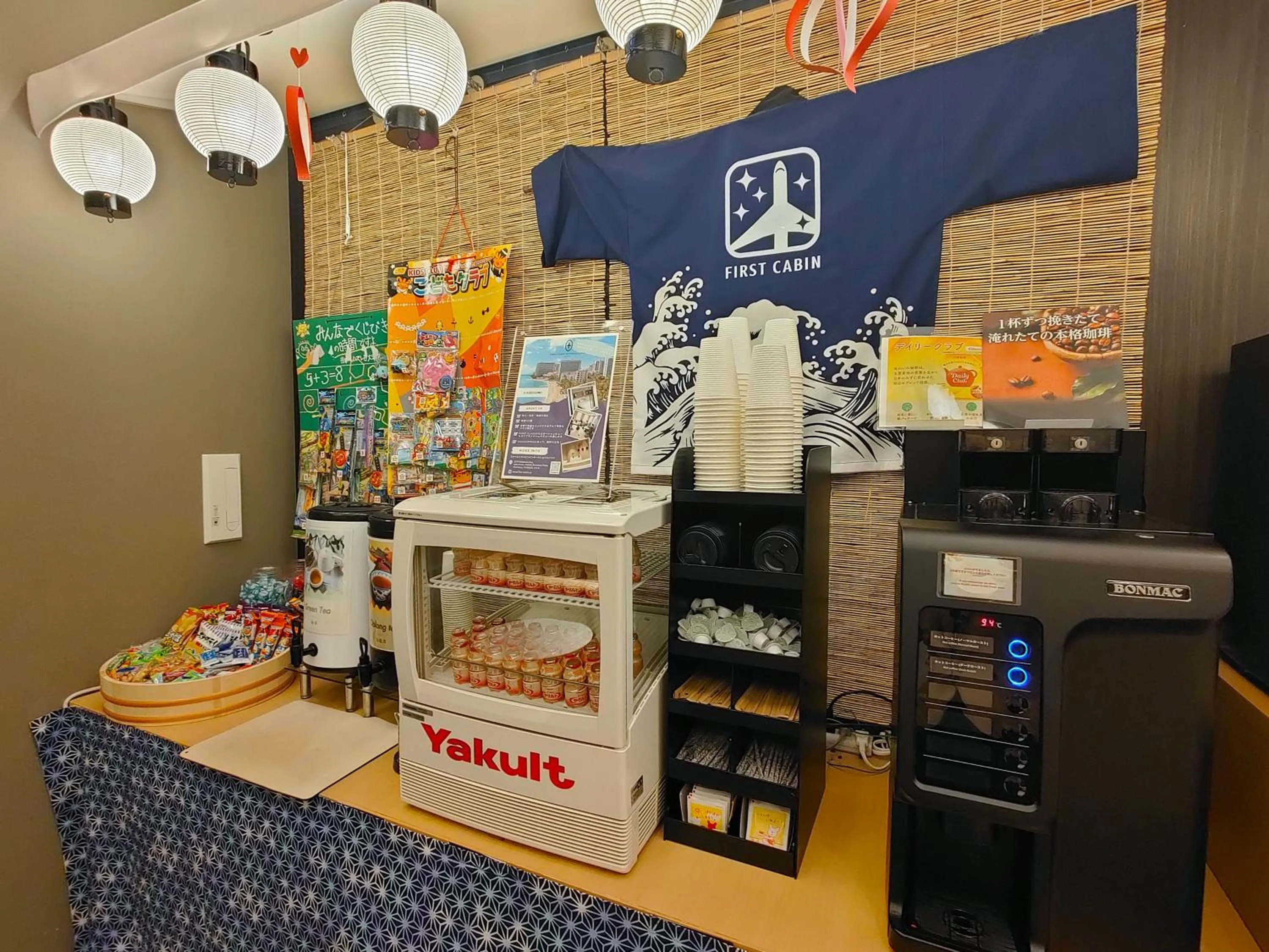 Food and drinks in FIRSTCABIN Kyoto Nijojo