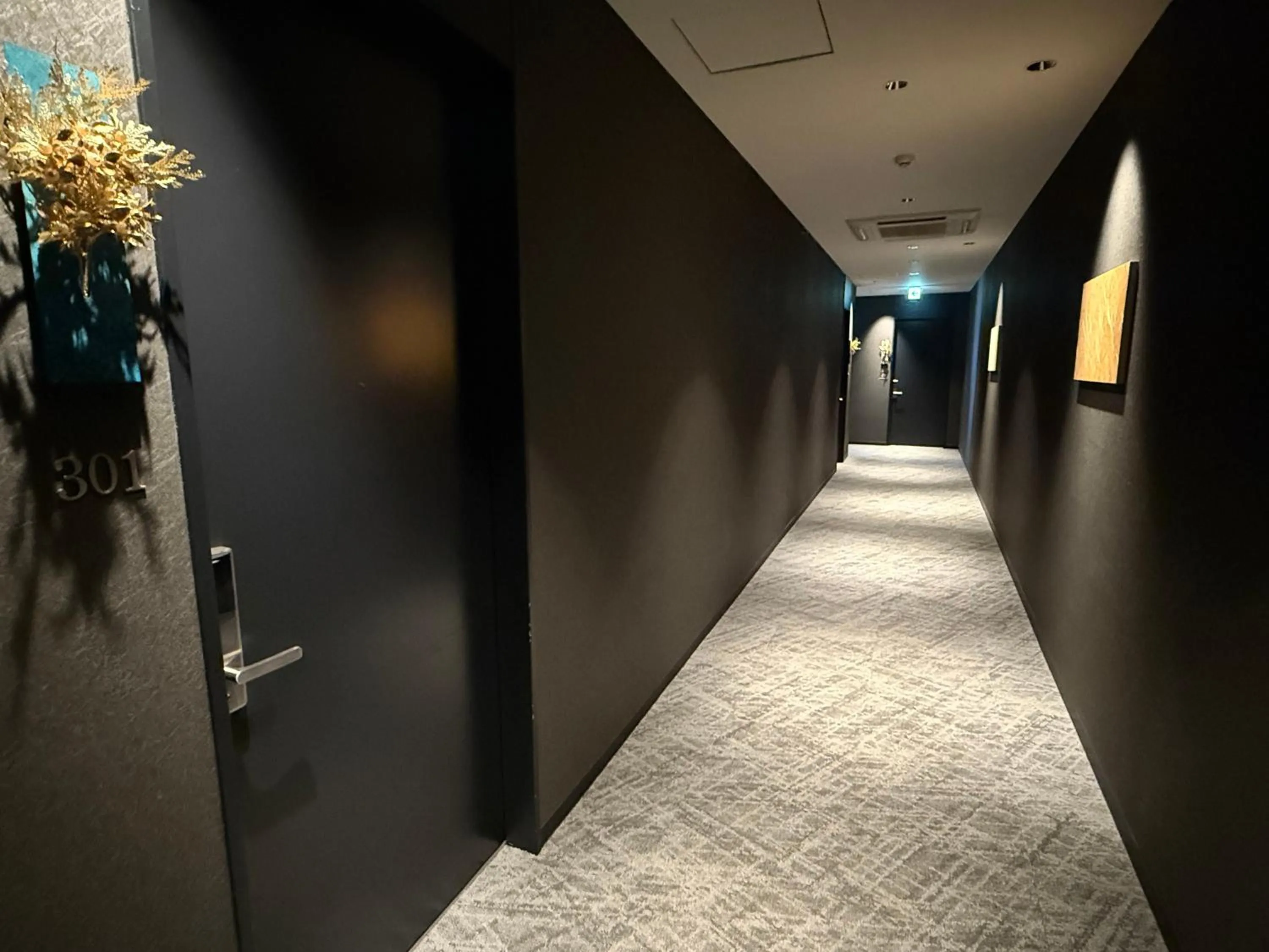 Photo of the whole room in FIRSTCABIN Kyoto Nijojo