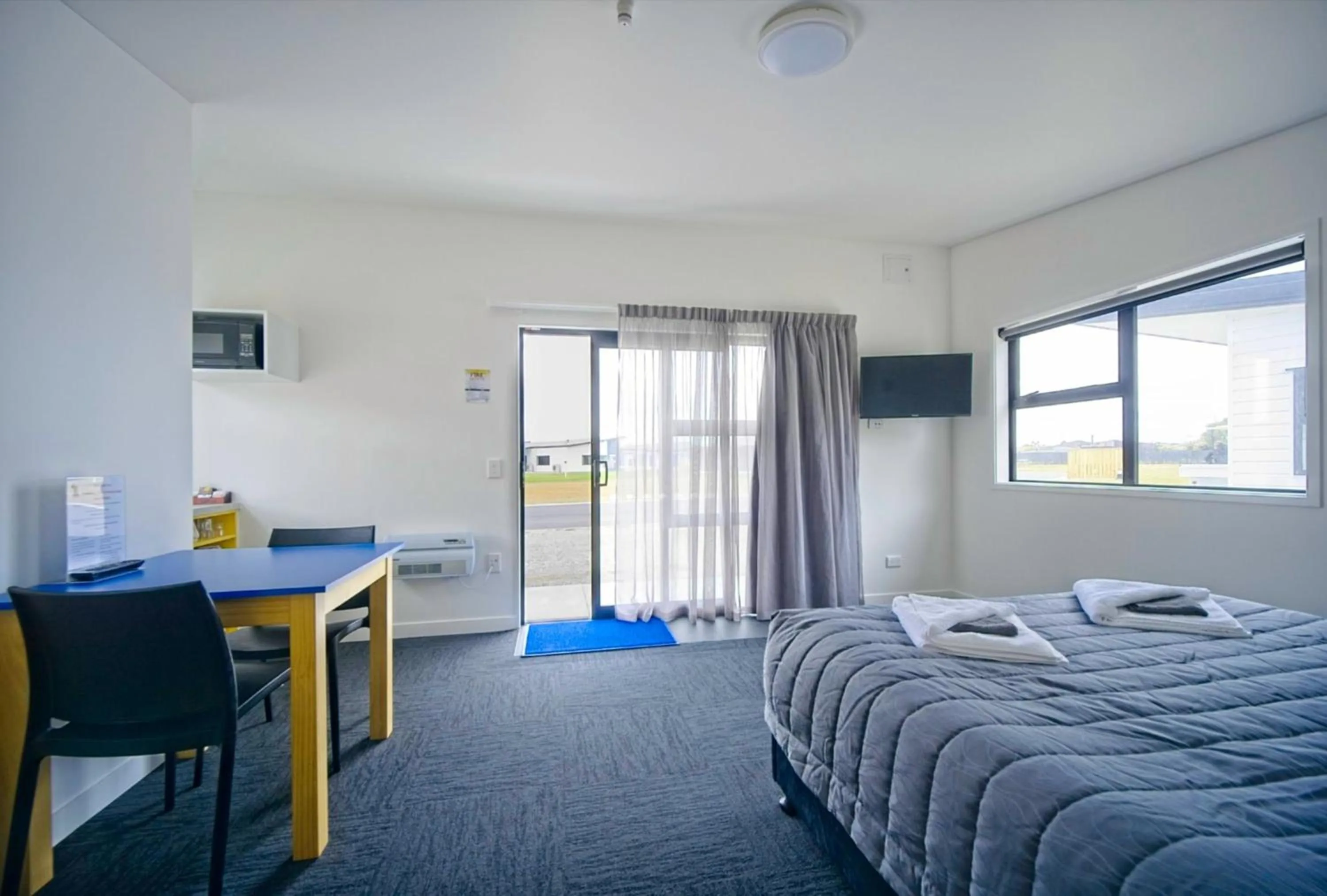 Bed in Hokitika's Kiwi Holiday Park and Motels