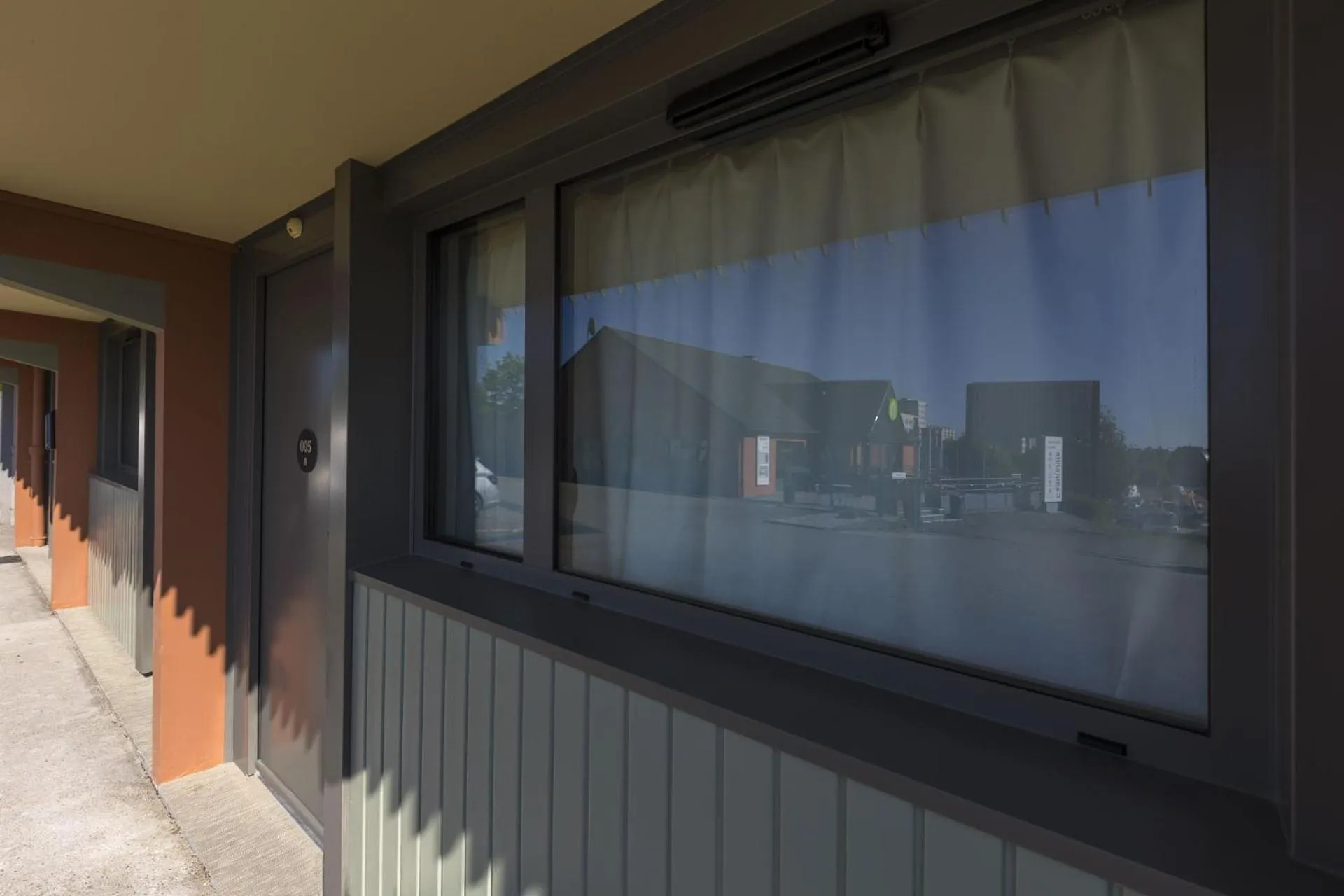 Property building in Campanile Le Mans Est