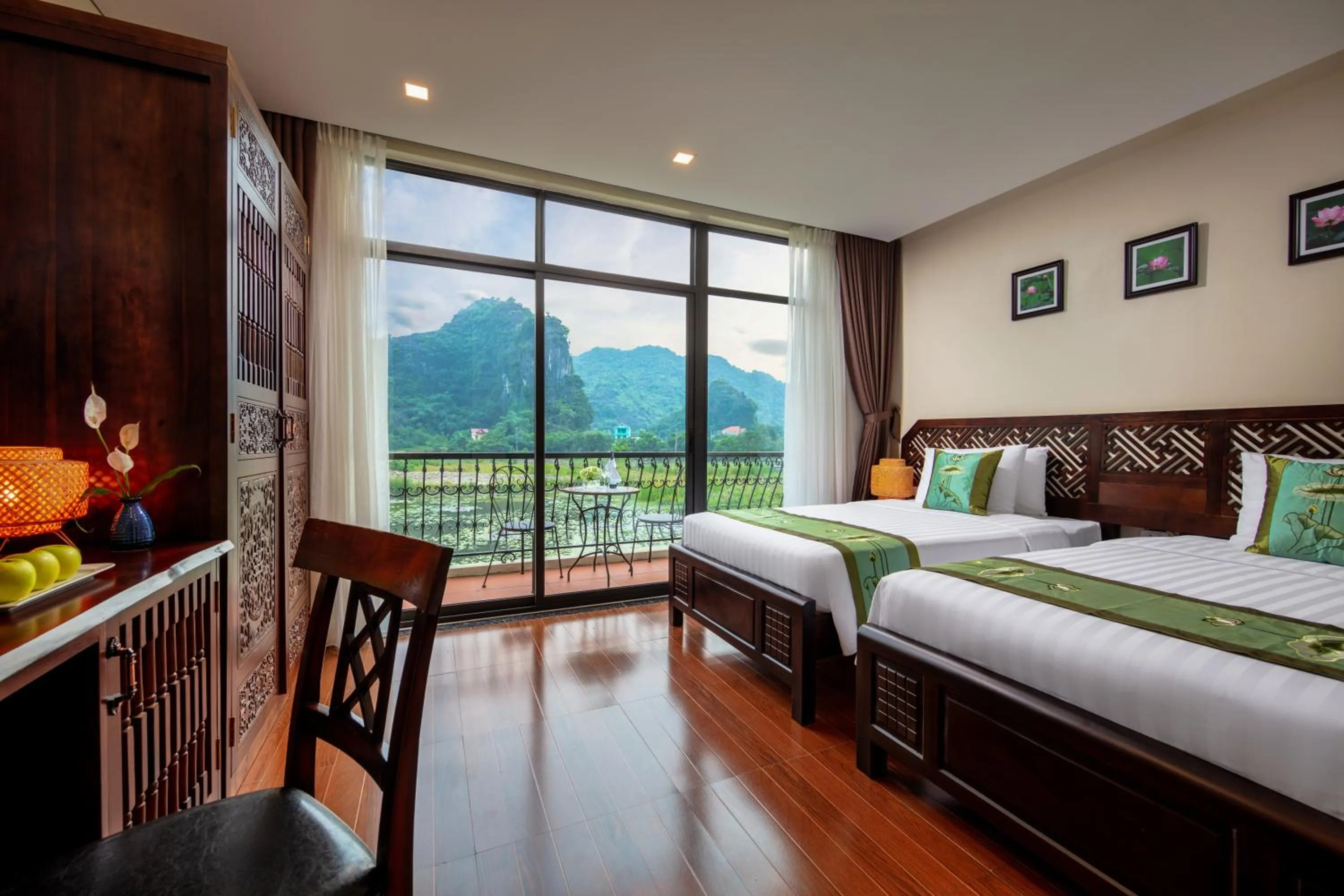 Photo of the whole room, Bed in Tam Coc La Montagne Resort & Spa Ninh Binh