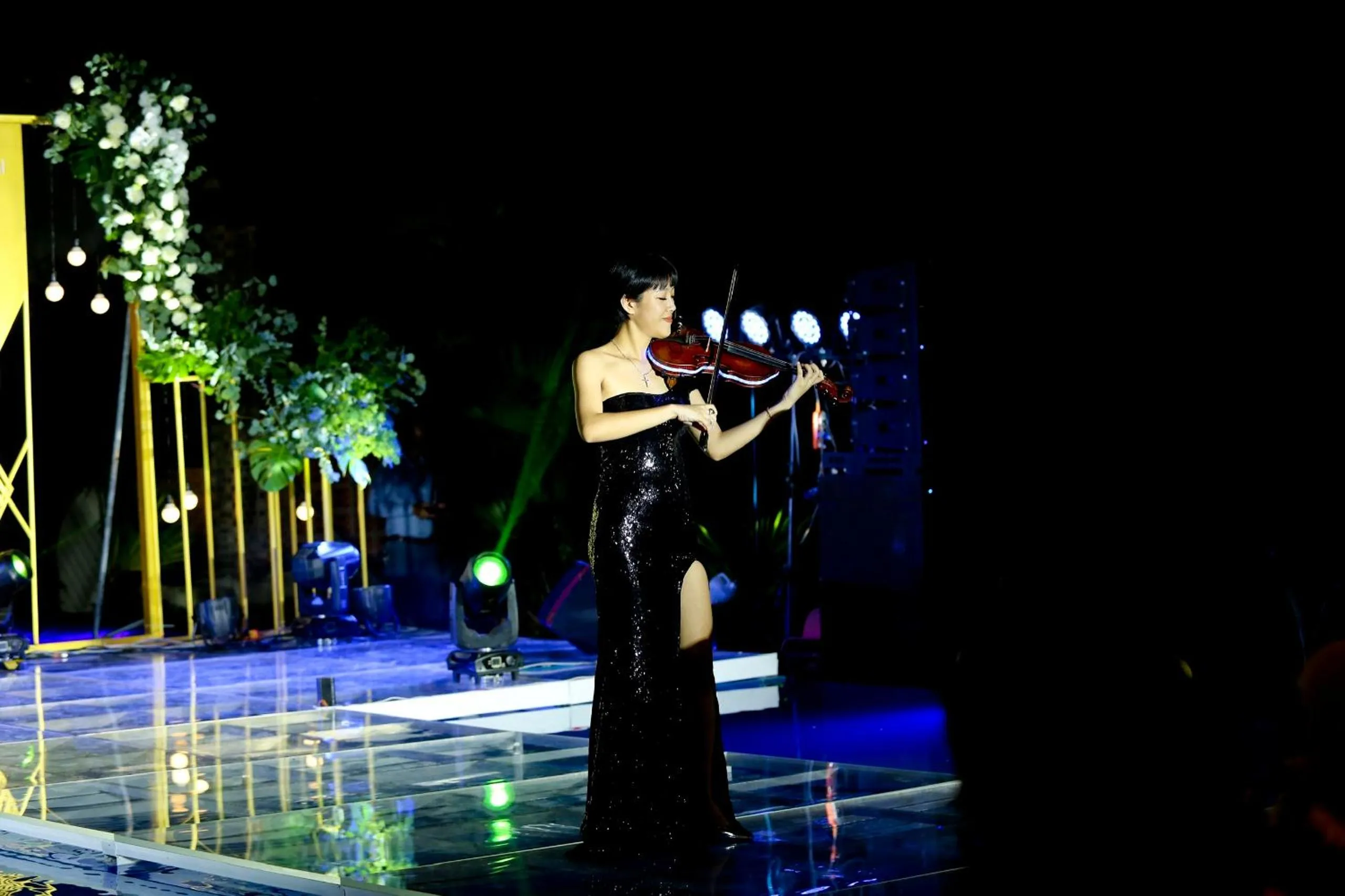 People in Tam Coc La Montagne Resort & Spa Ninh Binh