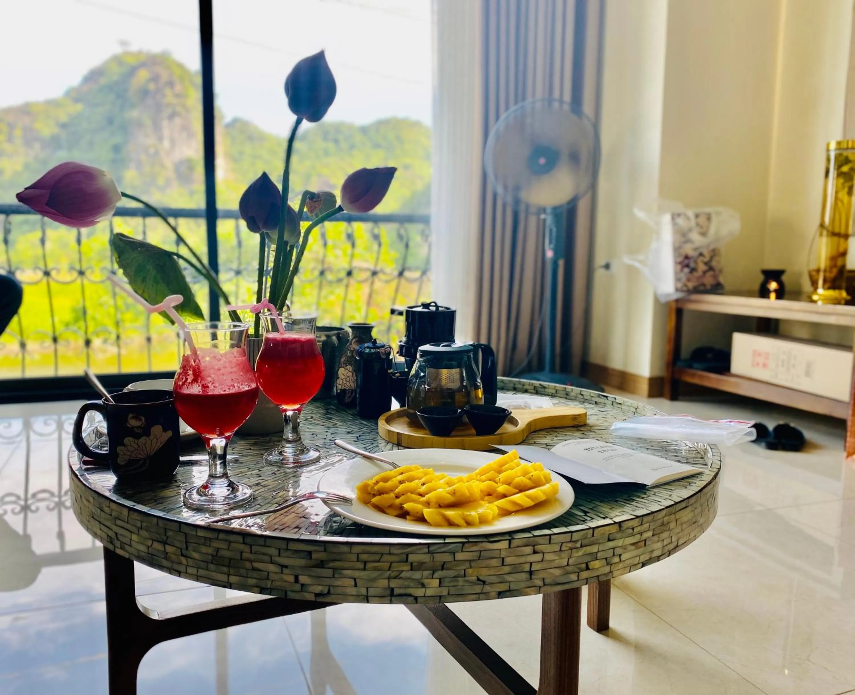 Food and drinks in Tam Coc La Montagne Resort & Spa Ninh Binh