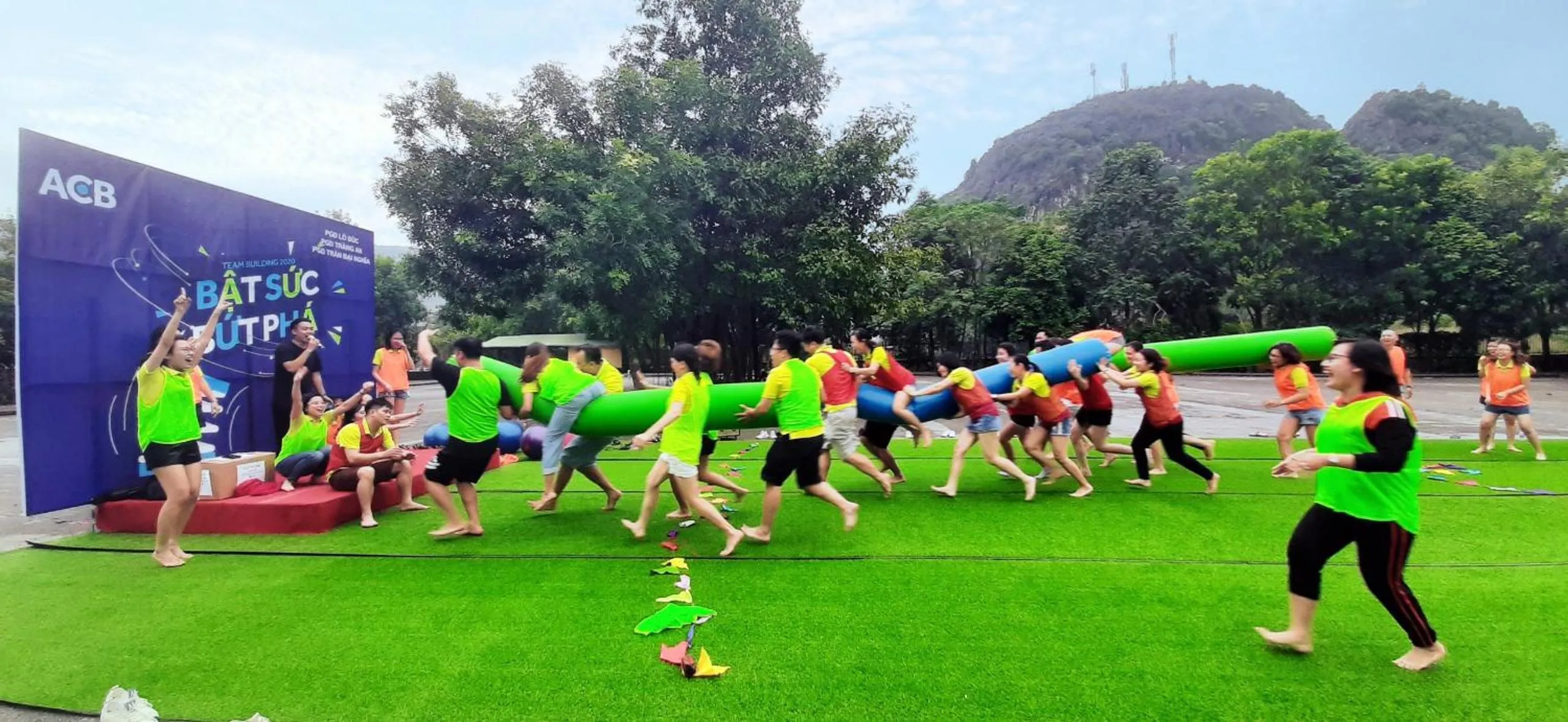 group of guests in Tam Coc La Montagne Resort & Spa Ninh Binh