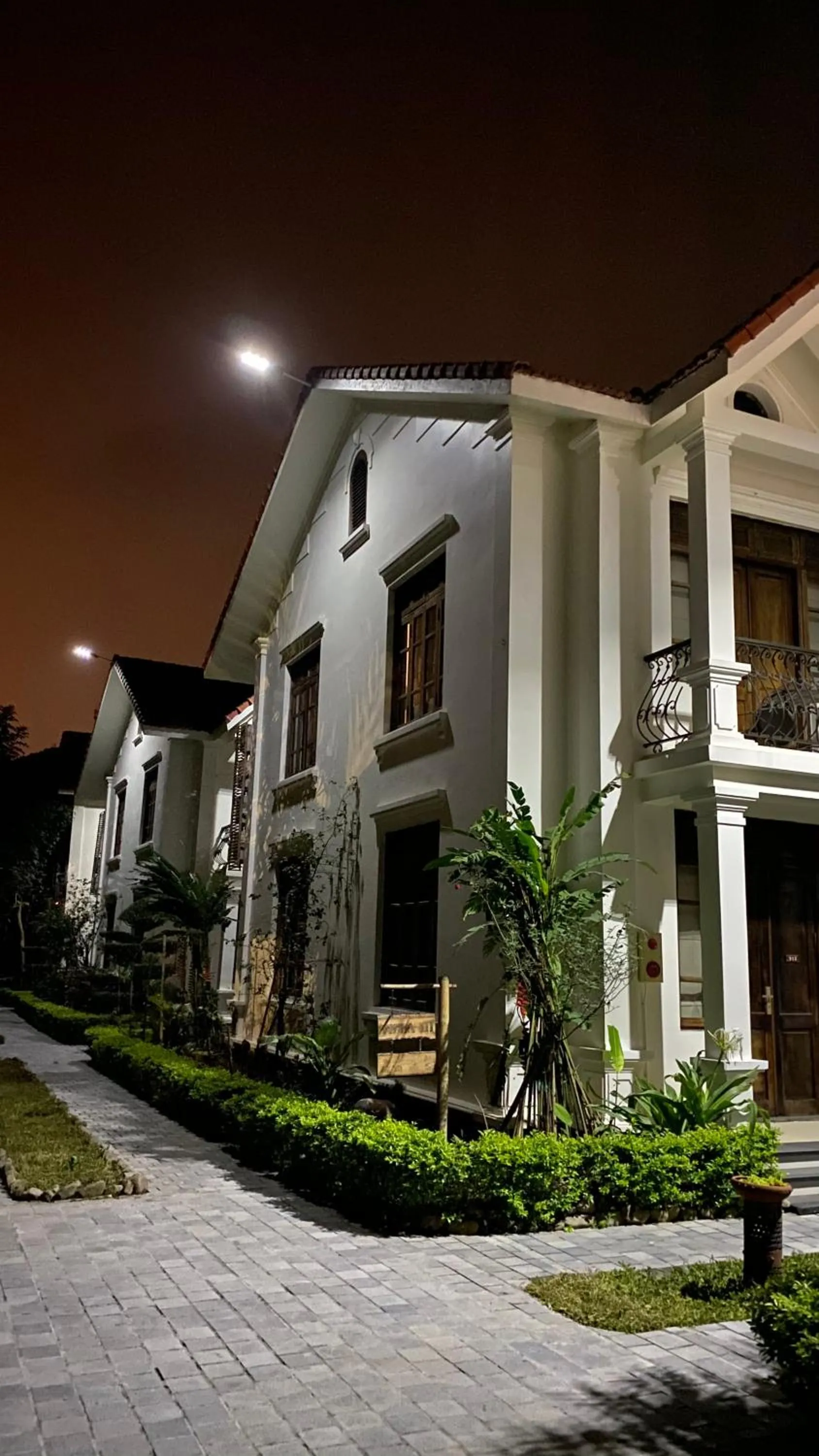 Tam Coc La Montagne Resort & Spa Ninh Binh