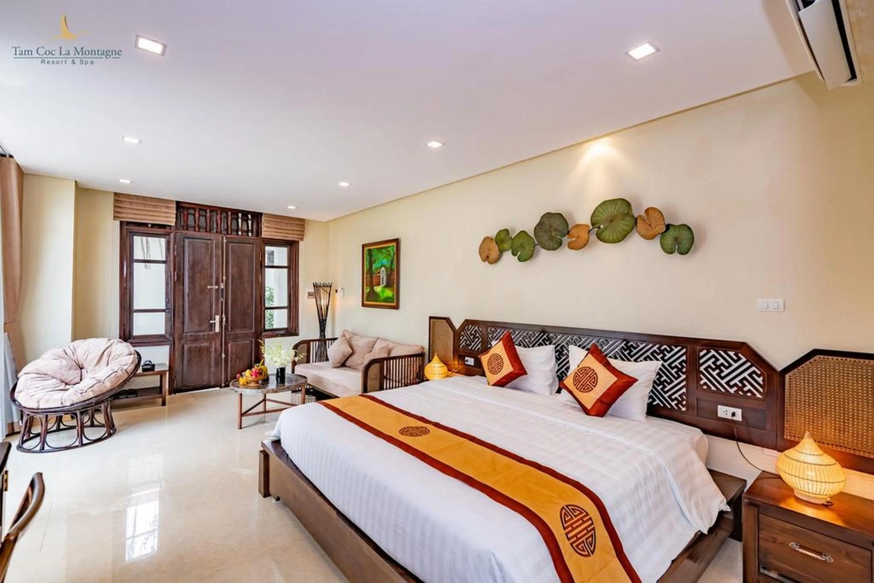 Balcony/Terrace, Bed in Tam Coc La Montagne Resort & Spa Ninh Binh