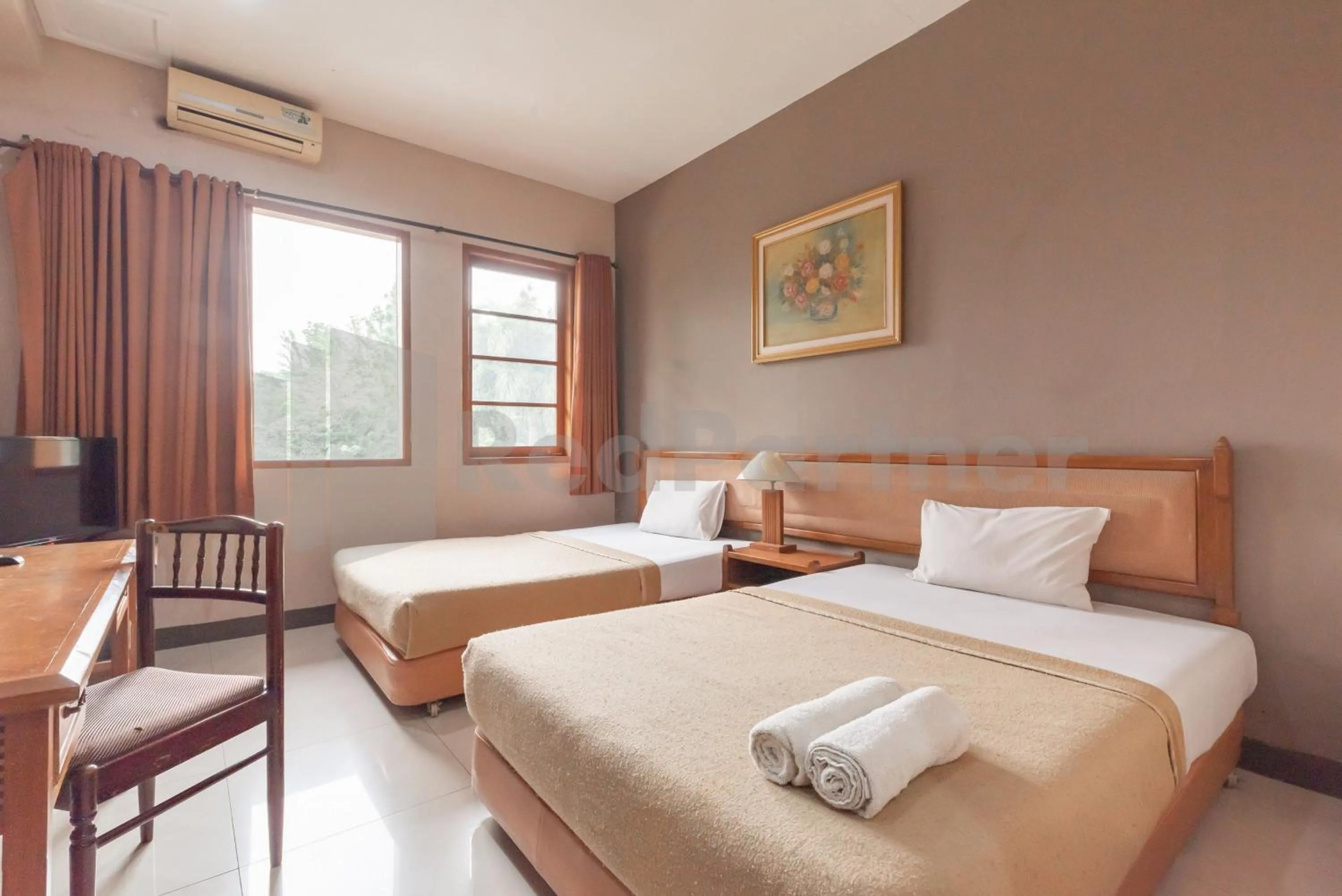 Bedroom, Bed in Hotel Wisma Dago ITB