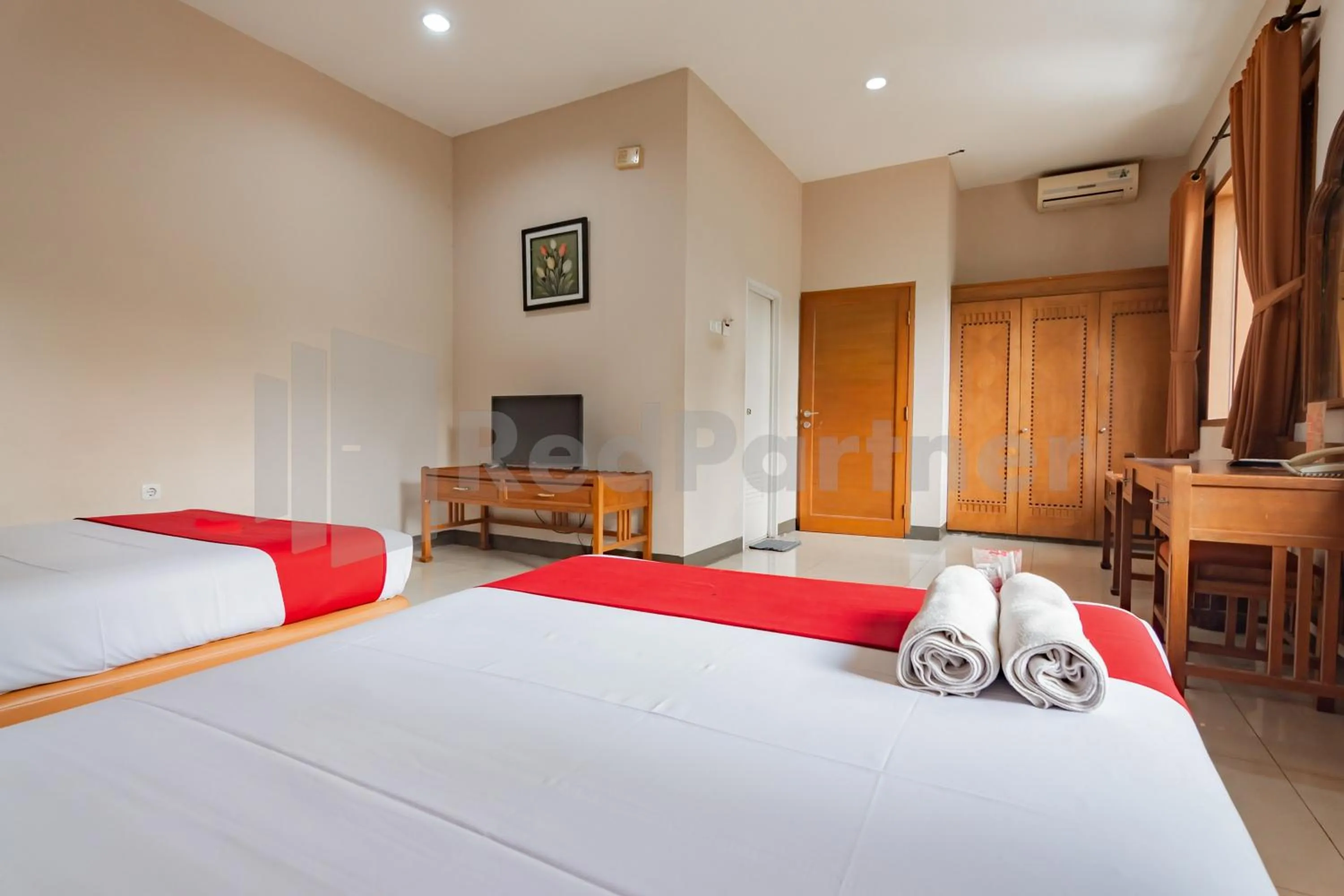 Bedroom, Bed in Hotel Wisma Dago ITB
