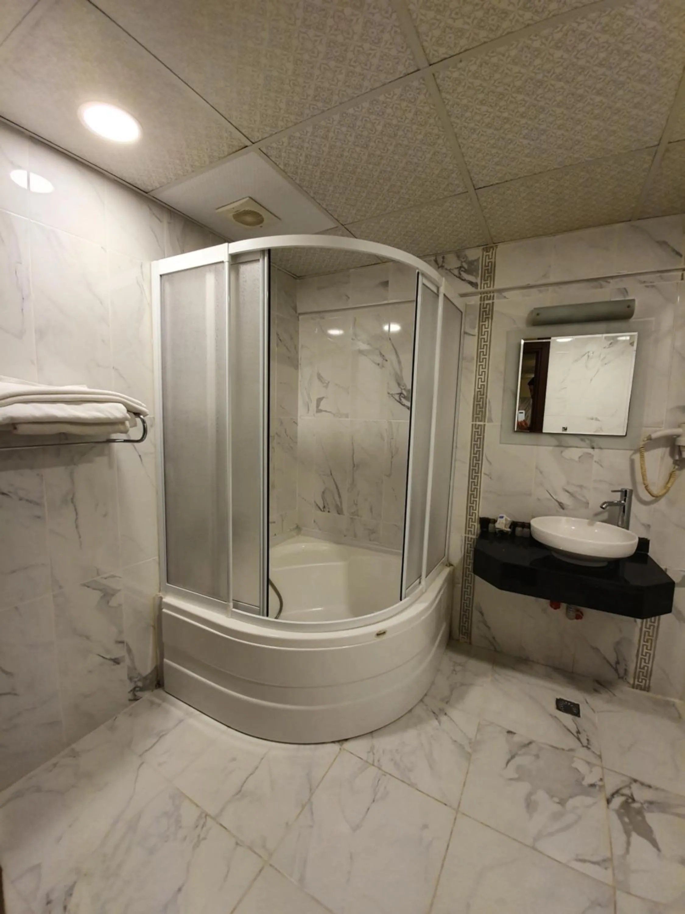 Shower in Elysion Hotel