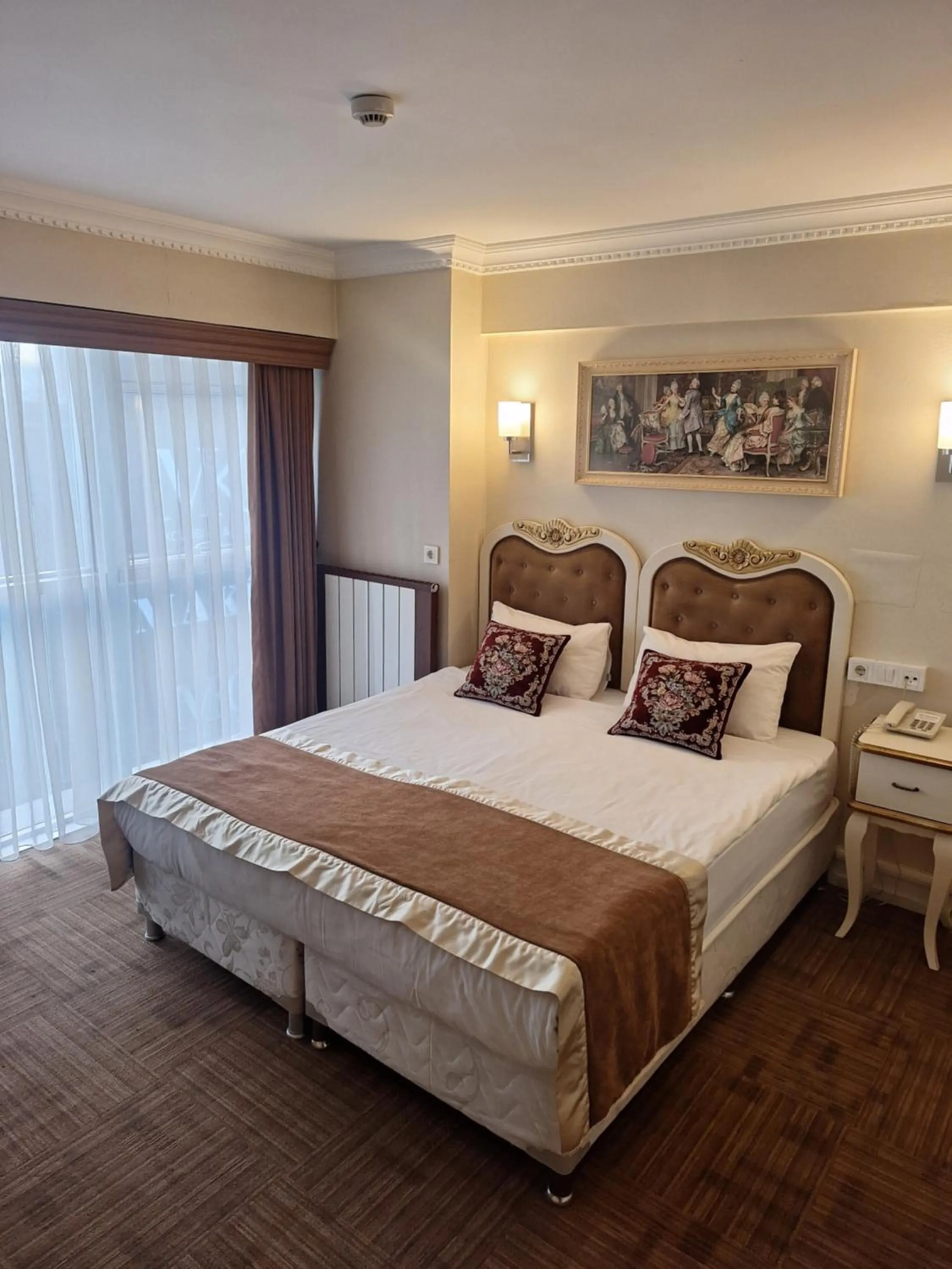 Photo of the whole room, Bed in Elysion Hotel