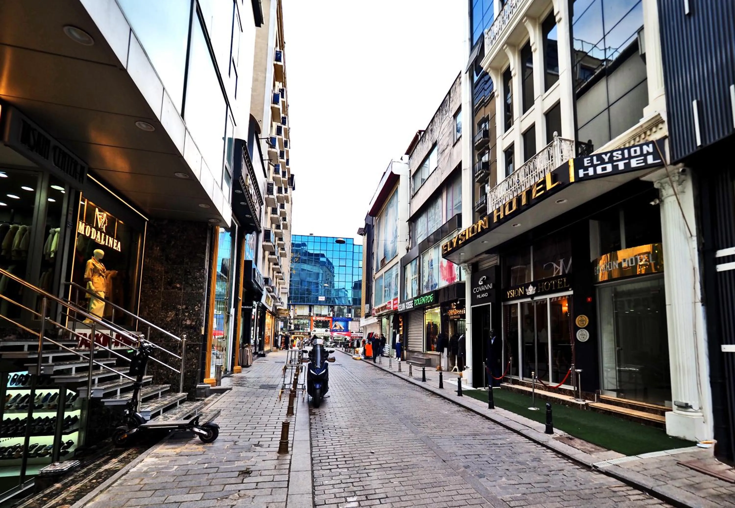 Neighbourhood in Elysion Hotel