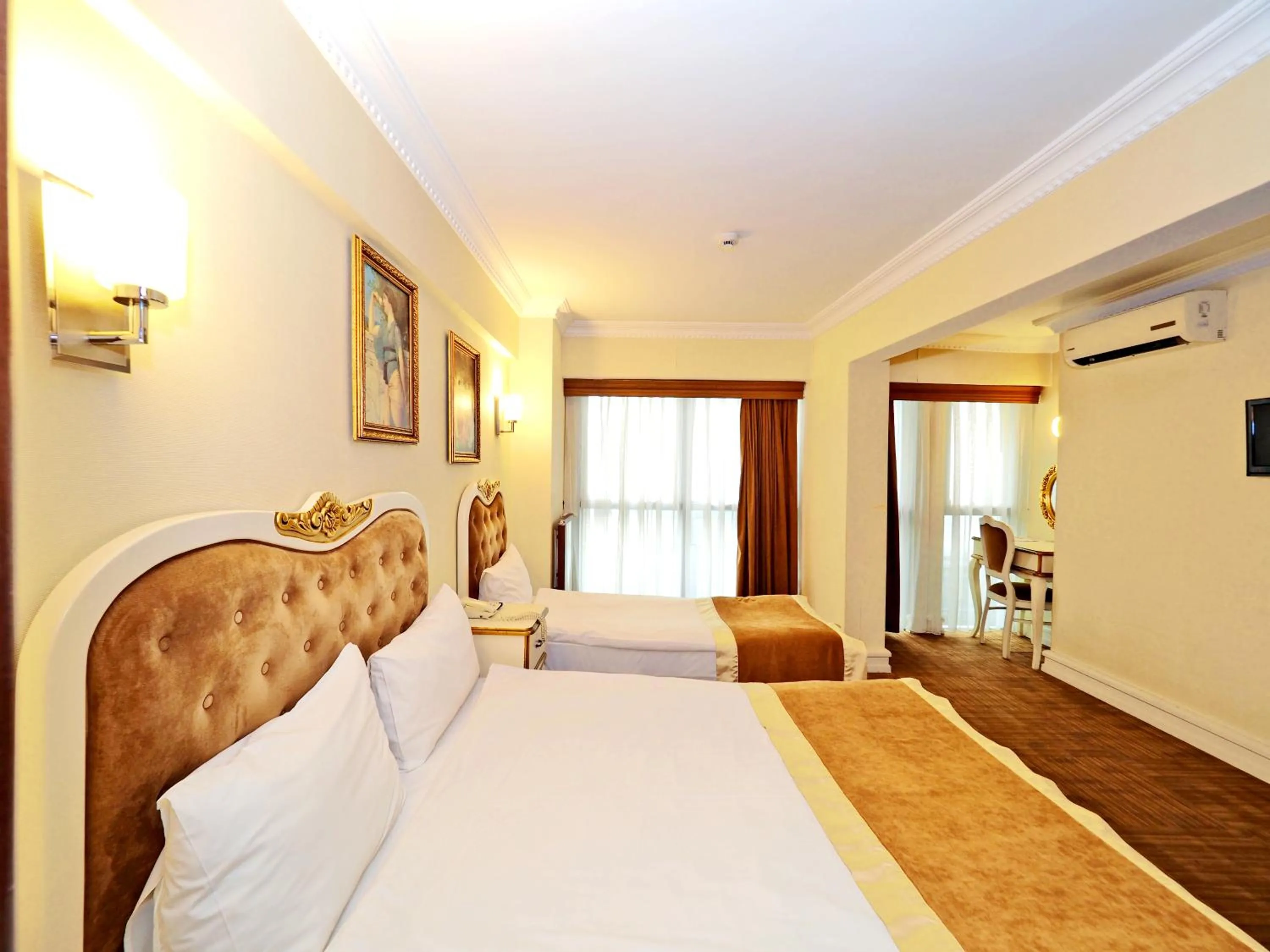 Photo of the whole room, Bed in Elysion Hotel