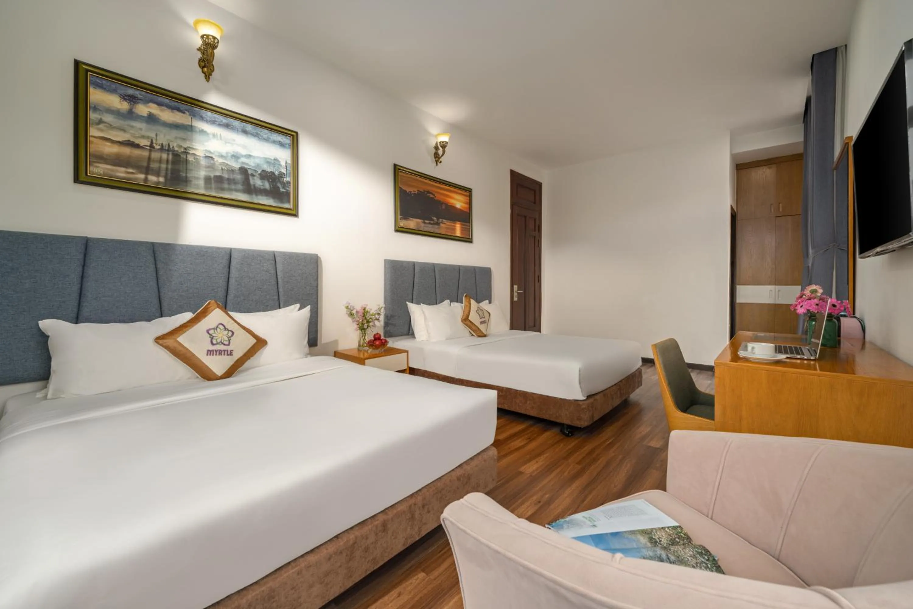 Photo of the whole room, Bed in Myrtle Boutique Hotel