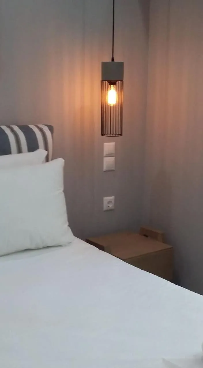 Bed in Katsenos studios