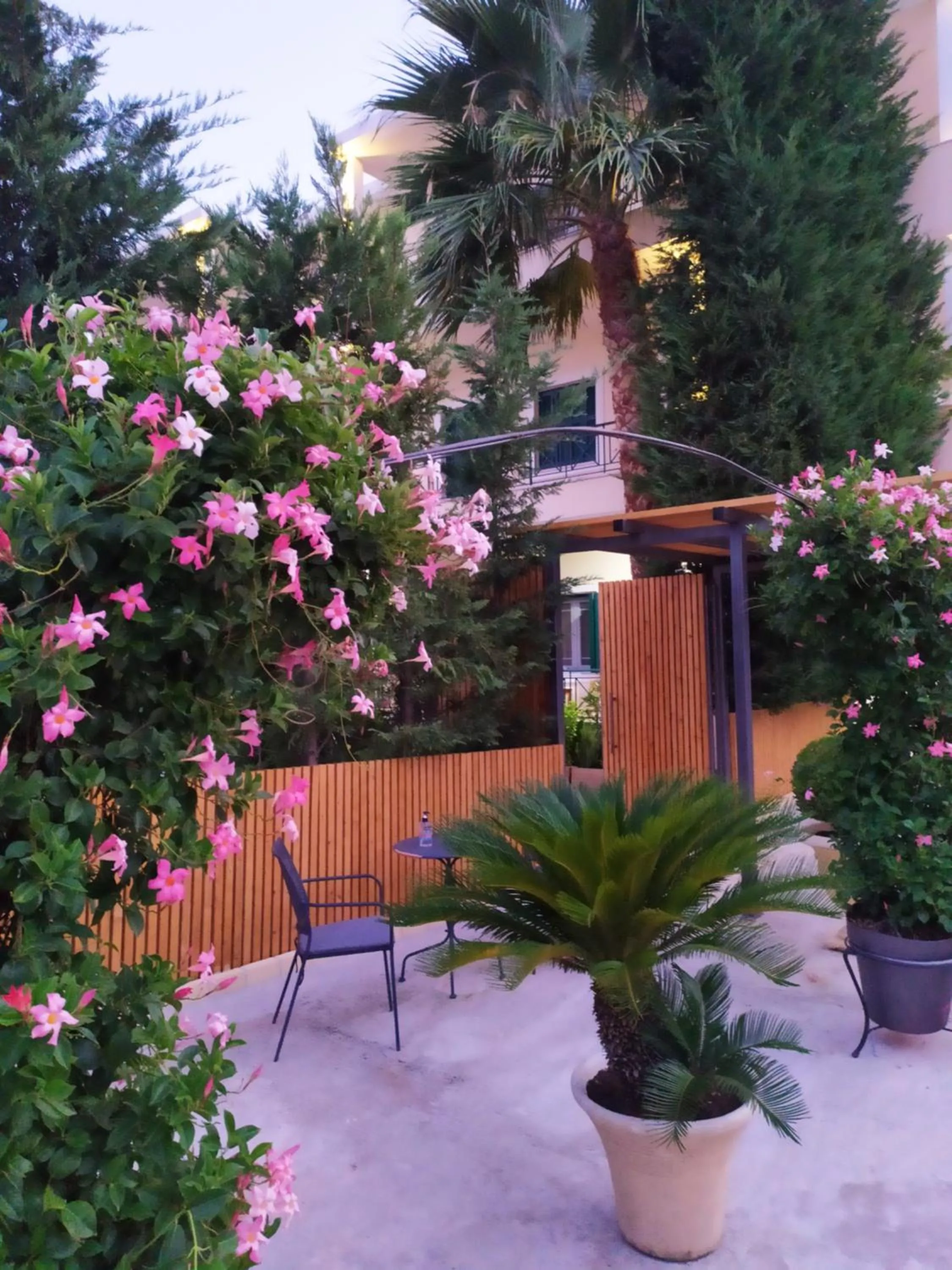 Property building in Katsenos studios