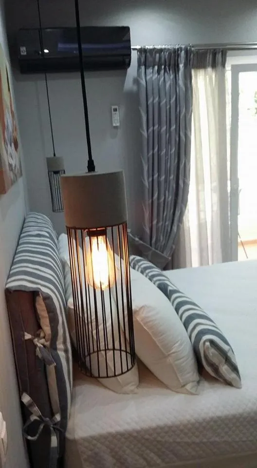 Bed in Katsenos studios